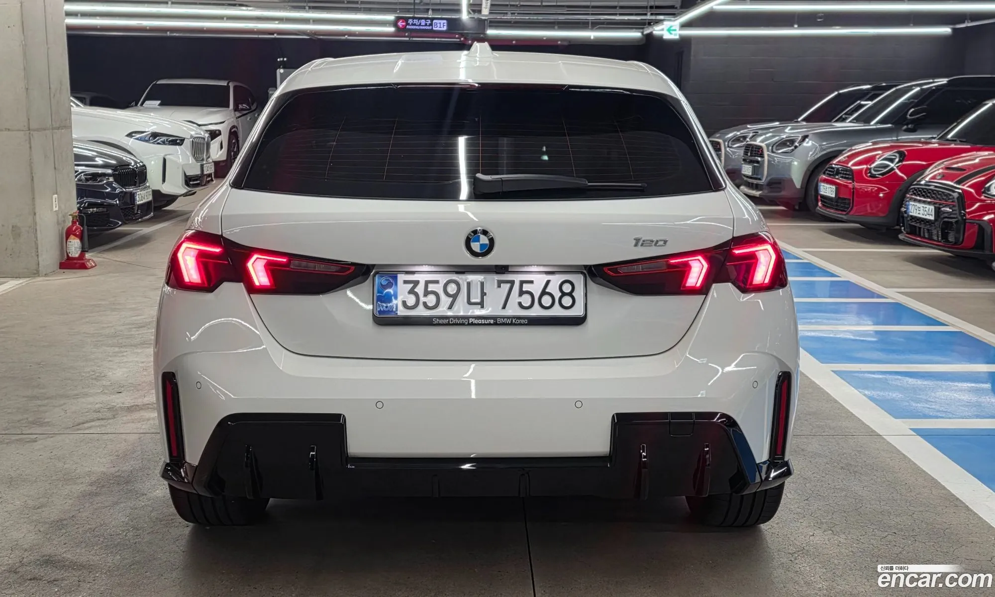 BMW 1 Series 2025 — 14
