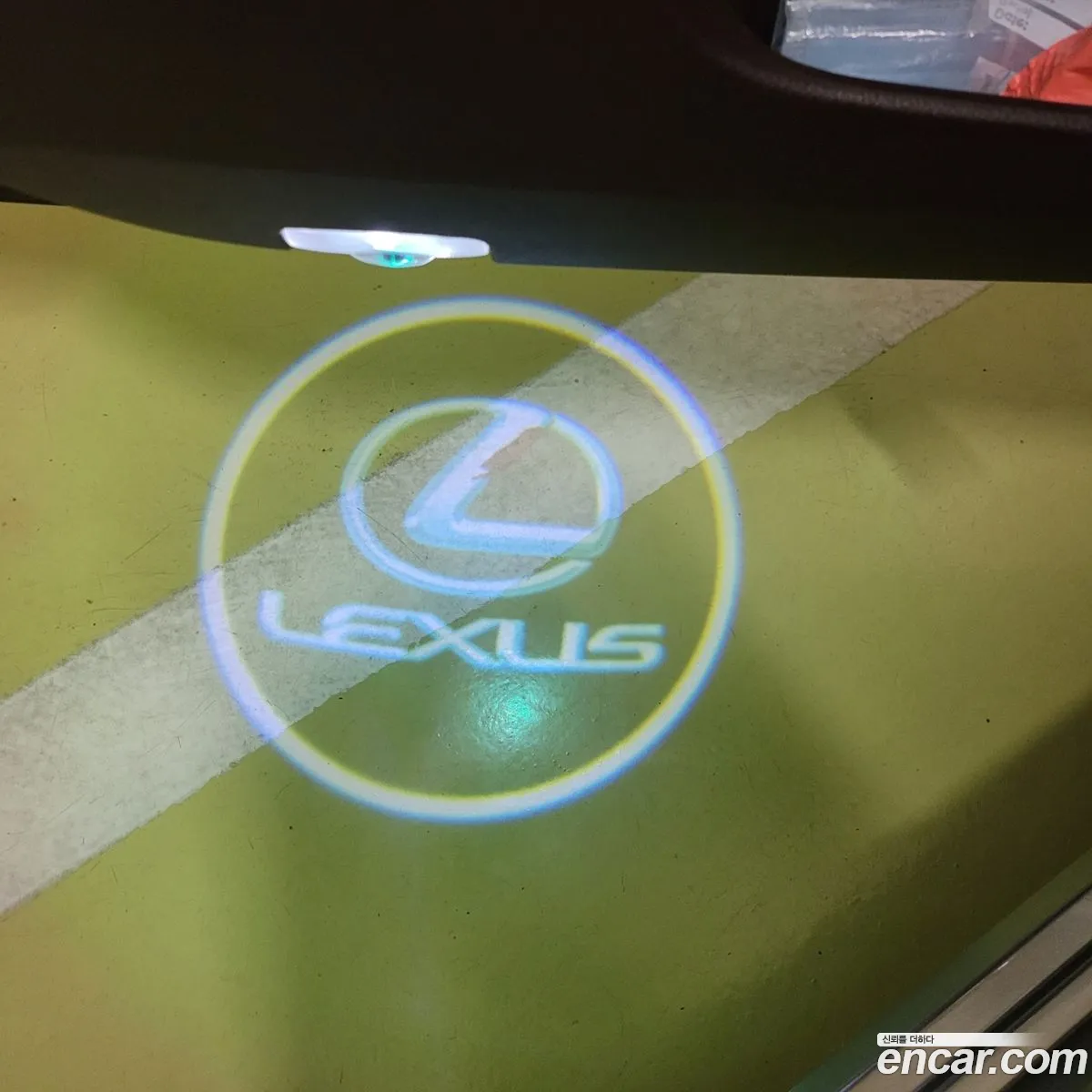 Lexus ES300h 2017 — 9