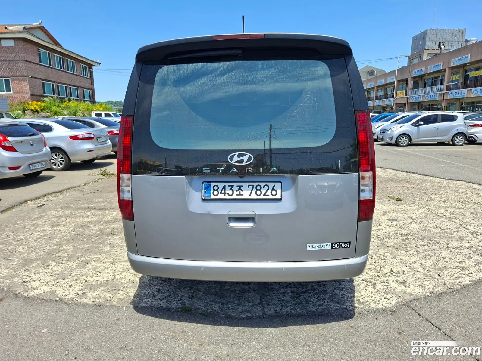 Hyundai Staria 2024 — 2
