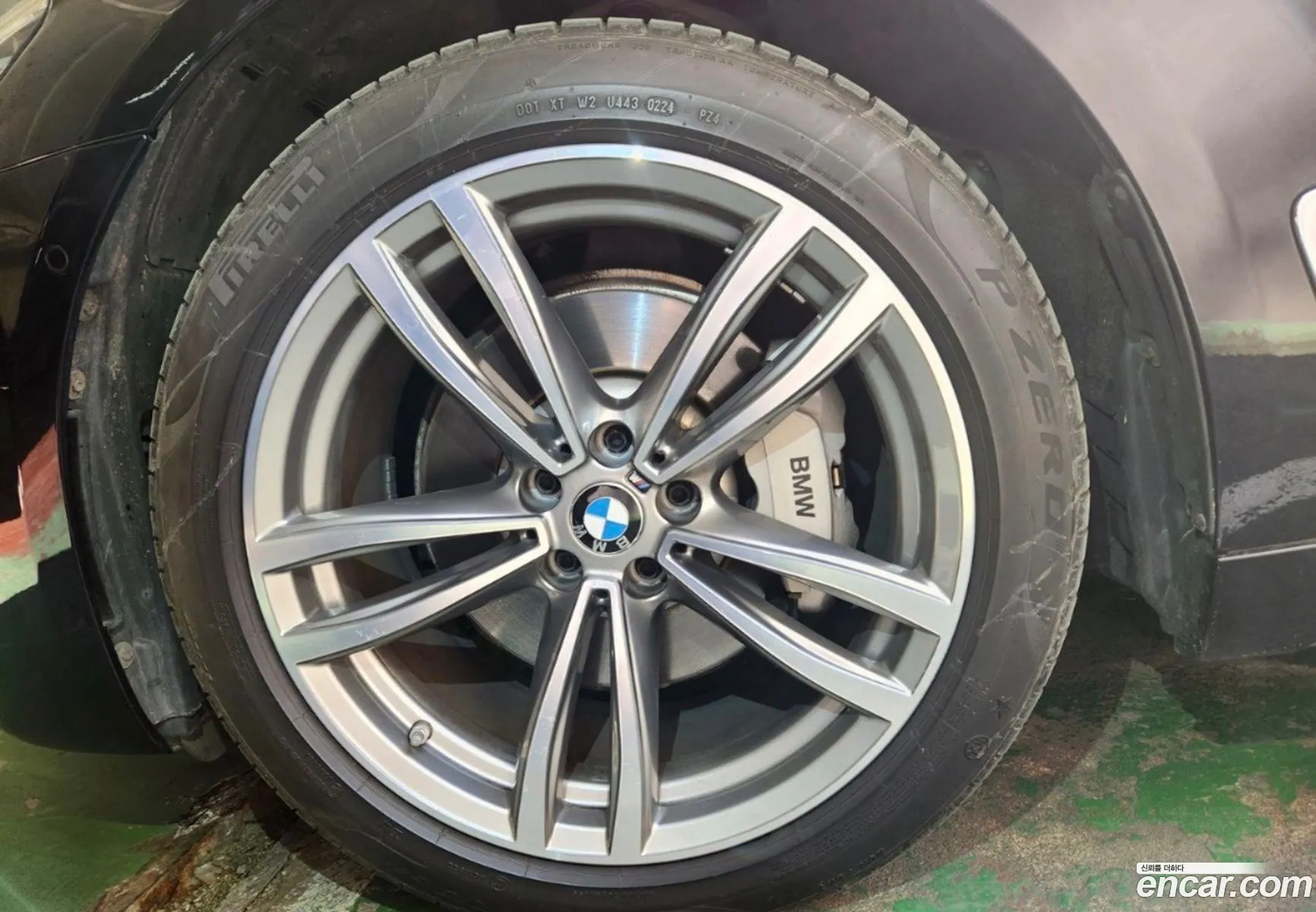 BMW 7 Series 2017 — 8