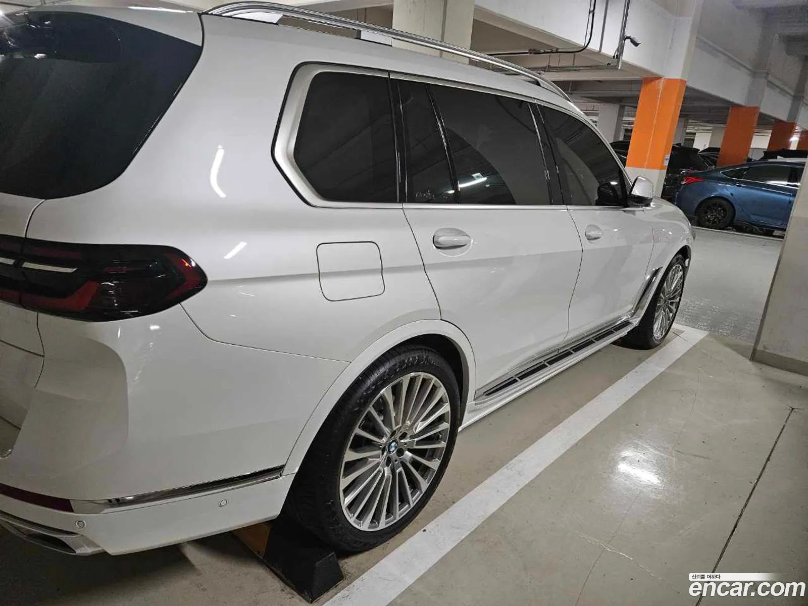 BMW X7 2023 — 8