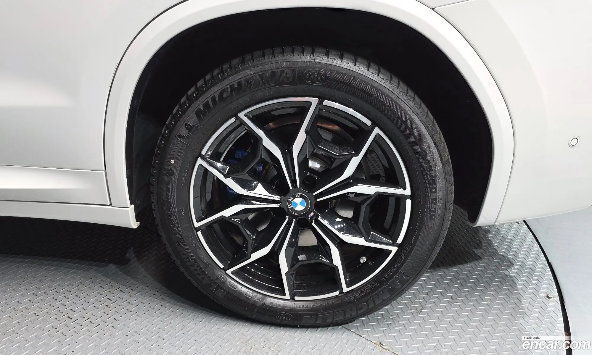 BMW X3 2024 WBA31DP08R9V65254 — 18