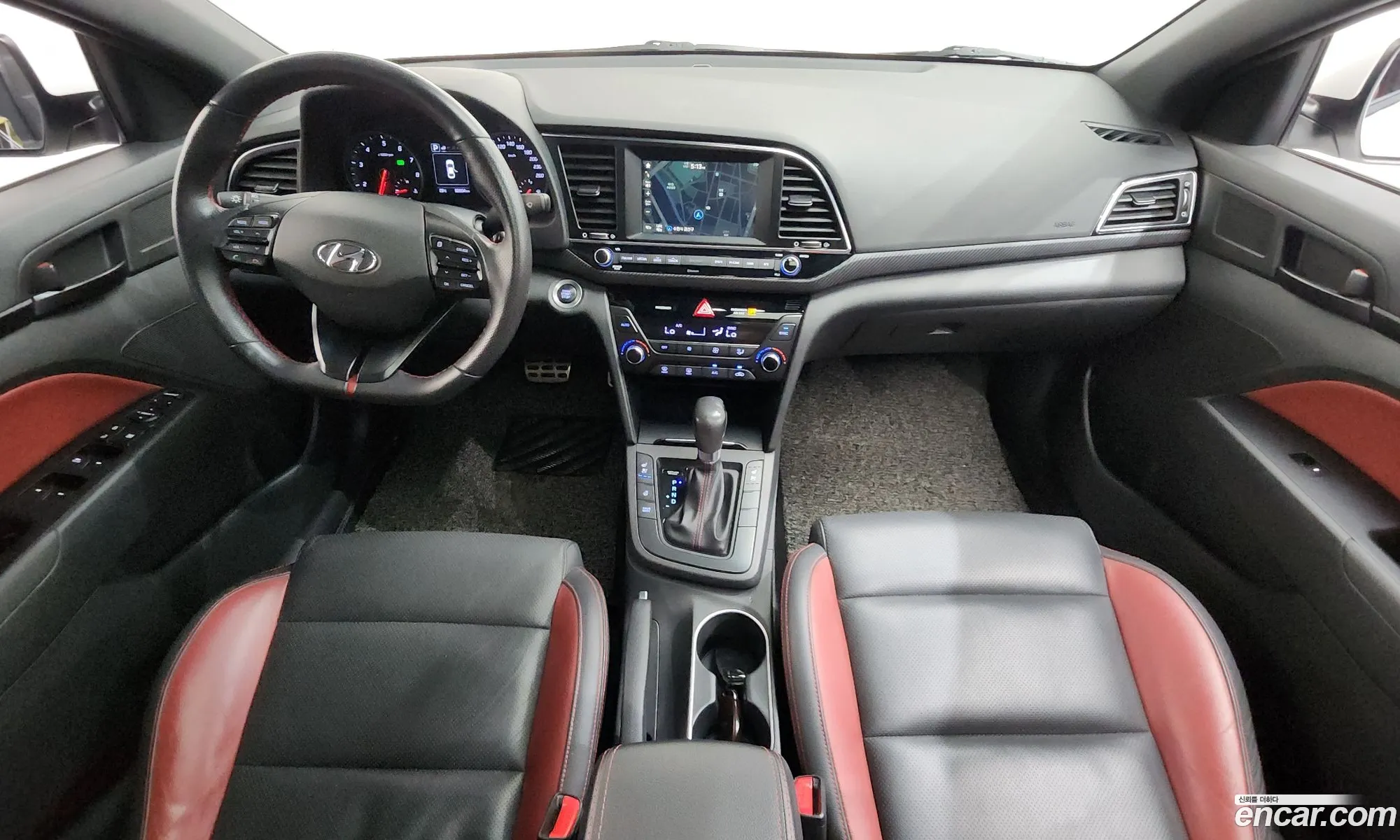 Hyundai Elantra AD 2016 — 2