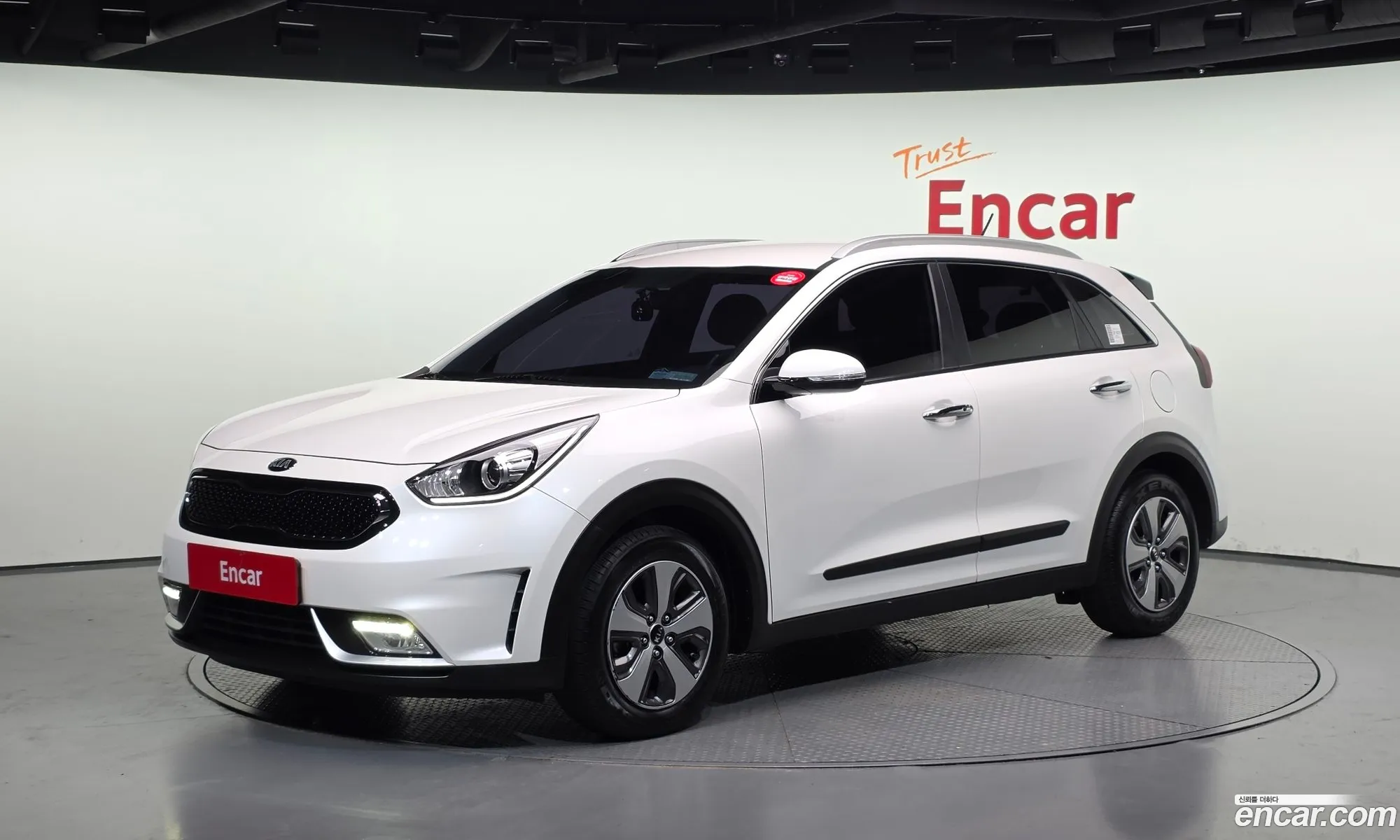 Kia Niro 2016 KNACA81CGHA002895 — 2