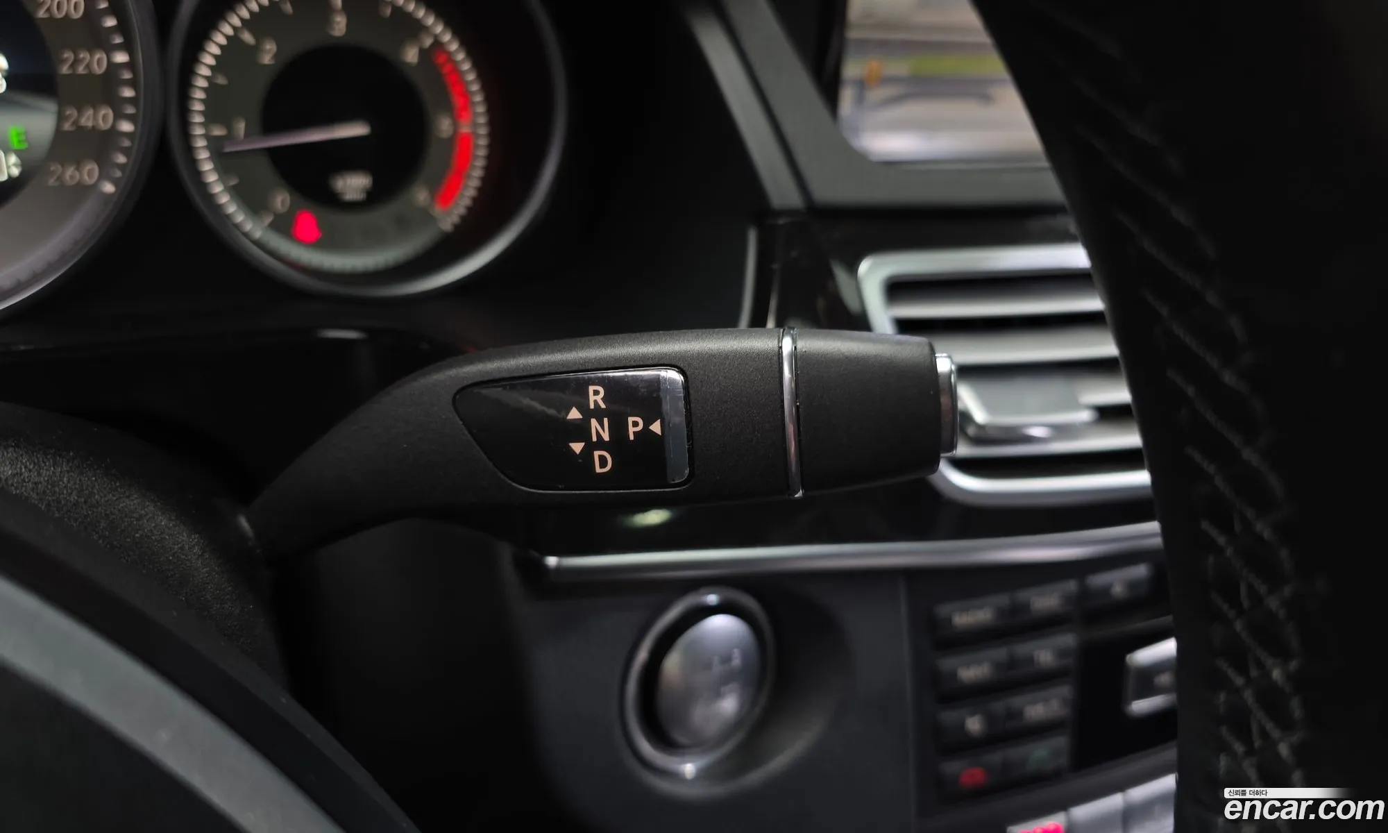 Mercedes-Benz E-Class W212 2014 WDDHF0CB0EA973238 — 14