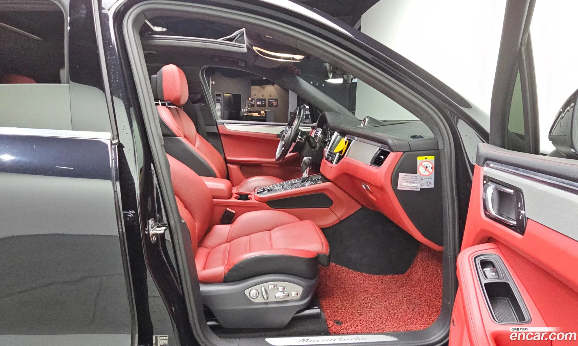 Porsche Macan 2014 WP1AF2956FLB93645 — 12
