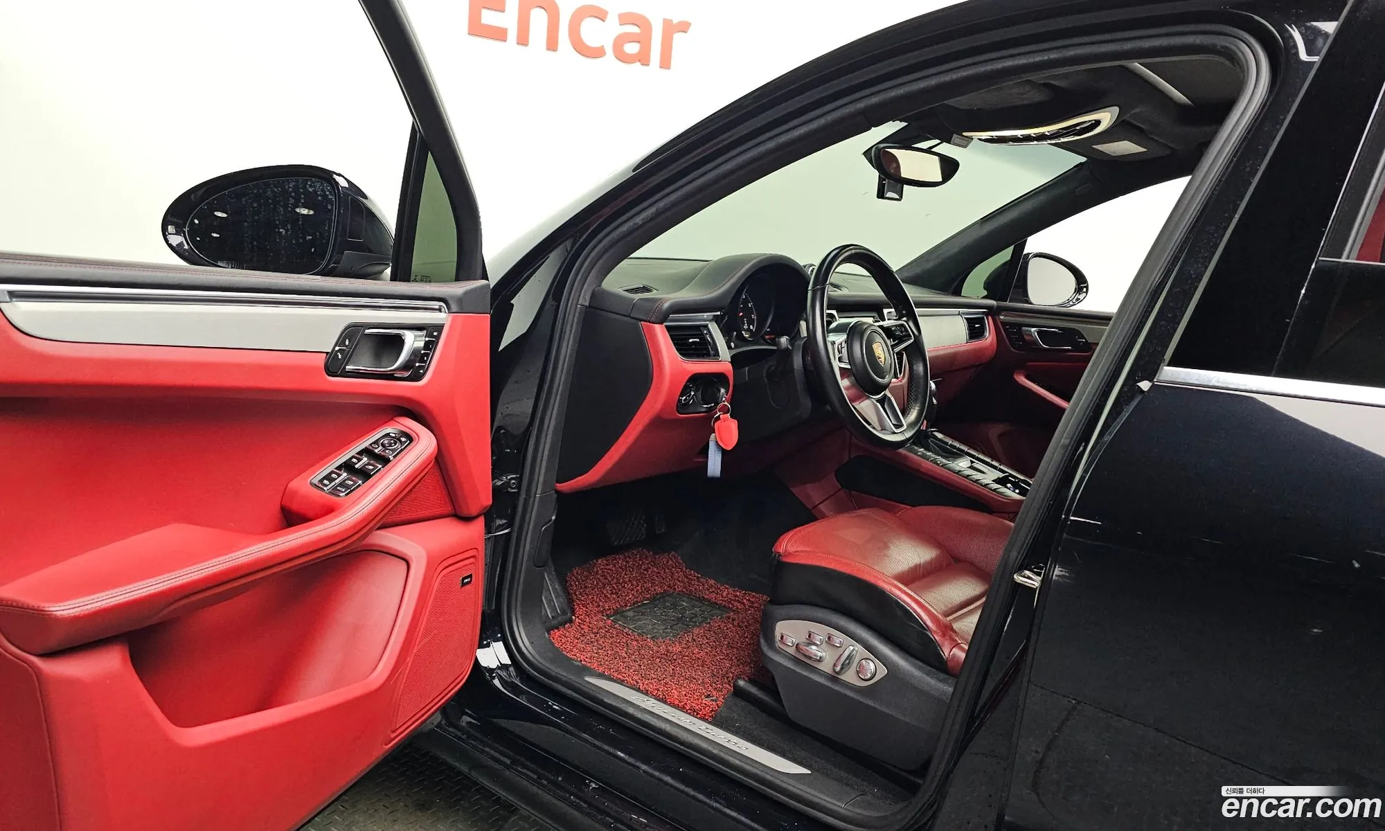 Porsche Macan 2014 WP1AF2956FLB93645 — 16