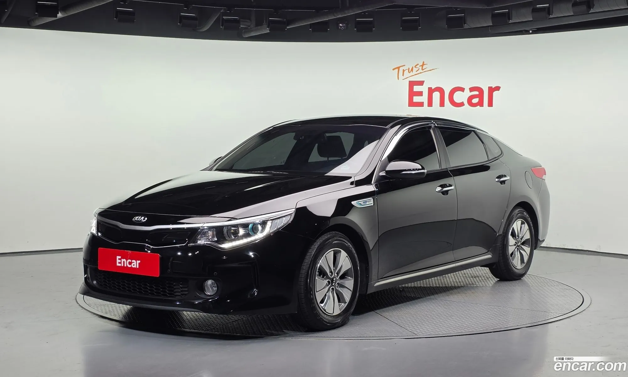 Kia K5 Hybrid 2018 — 4
