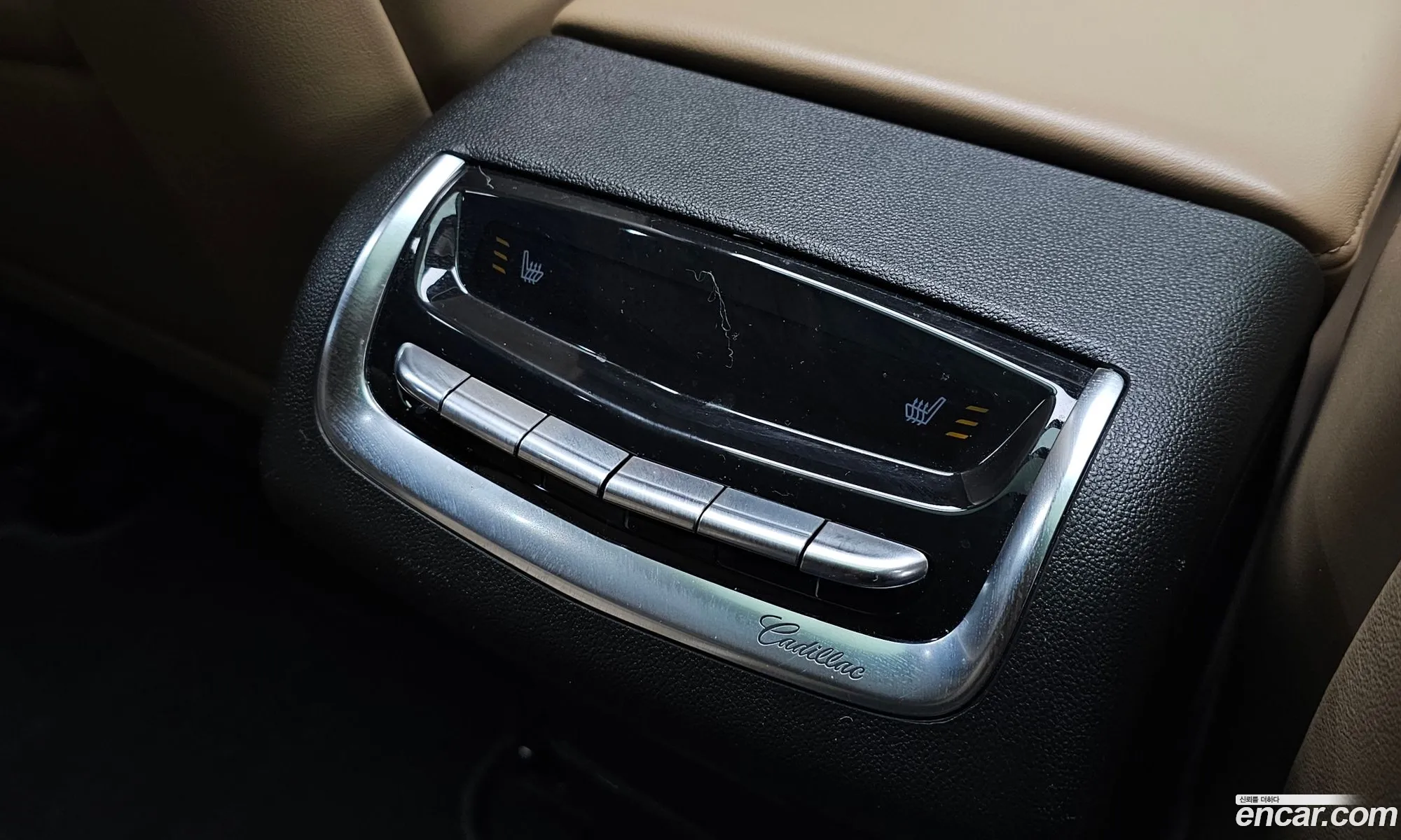 Cadillac XT6 2022 — 27