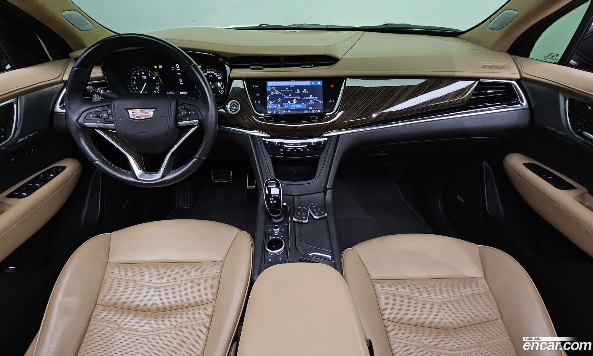 Cadillac XT6 2022 — 24