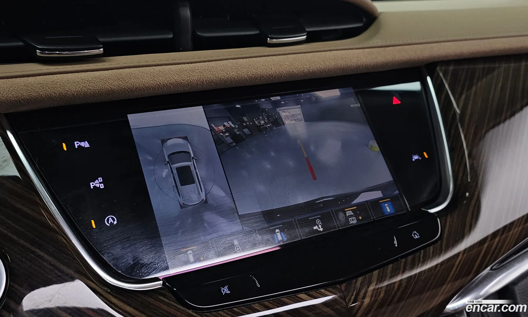 Cadillac XT6 2022 — 22