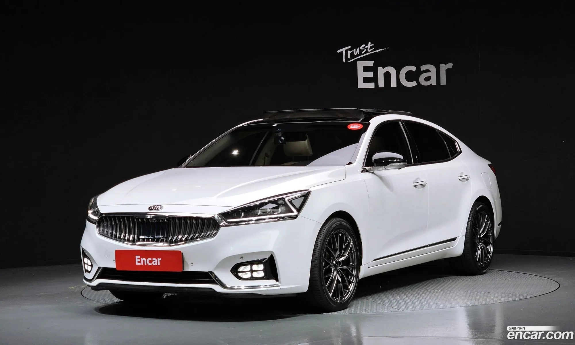 Kia K7 2018 KNALB416BJA137358 — 2