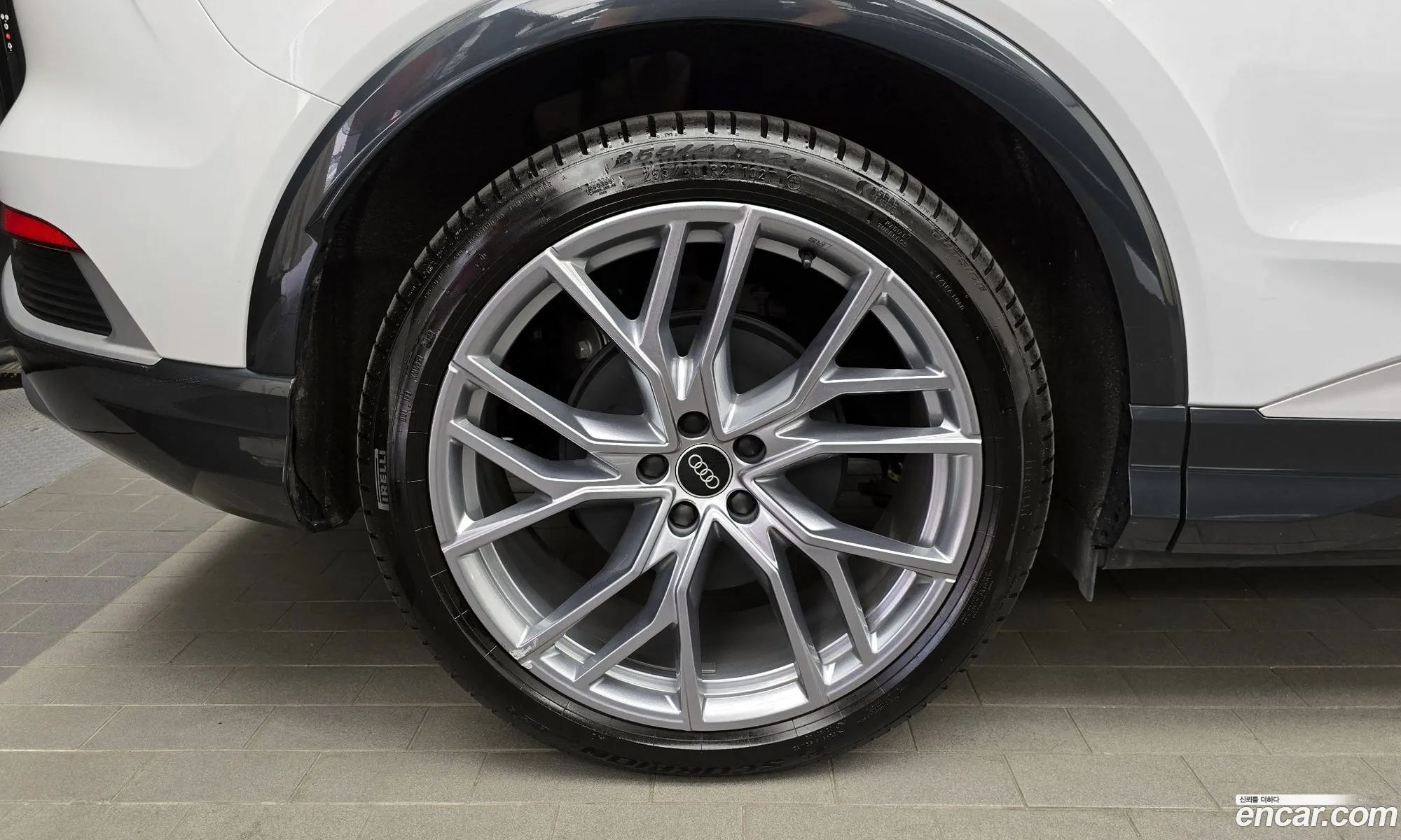 Audi Q4 e-tron 2025 WAUZZZFZ — 13