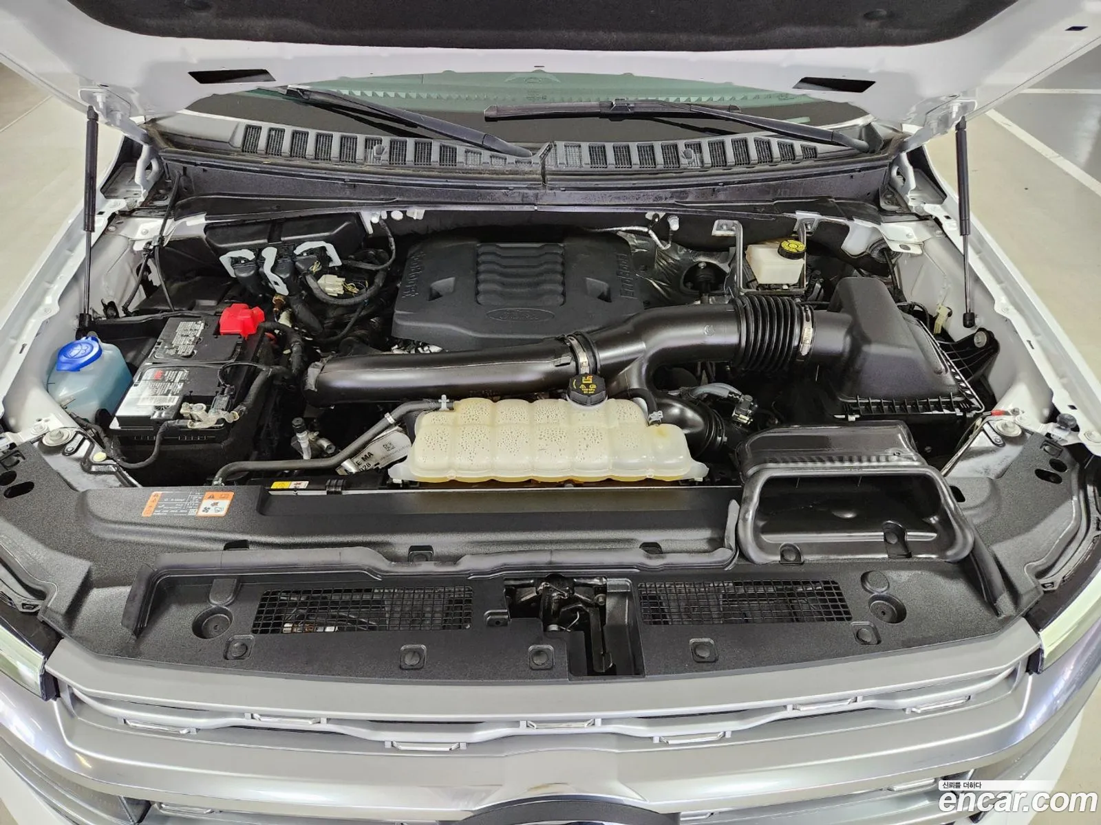 Ford Expedition 2023 — 9