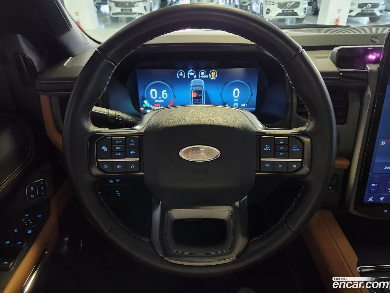 Ford Expedition 2023 — 11