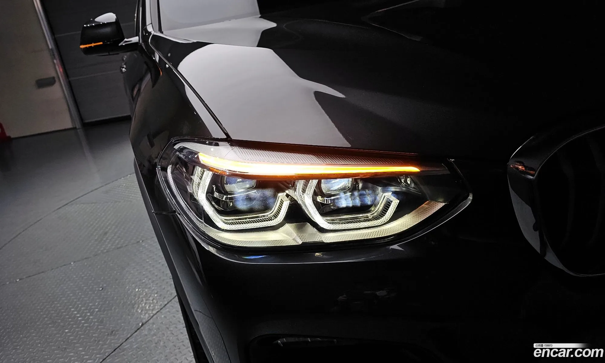 BMW X4 2021 WBA2V9107M9G75911 — 24