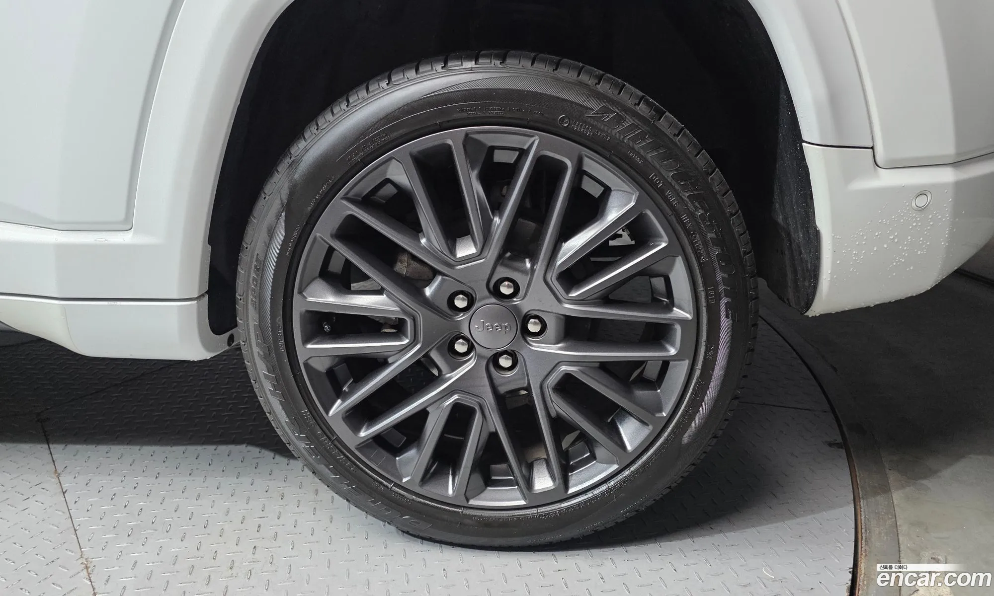 Jeep Compass 2022 3C4NJDEB9NT173997 — 11