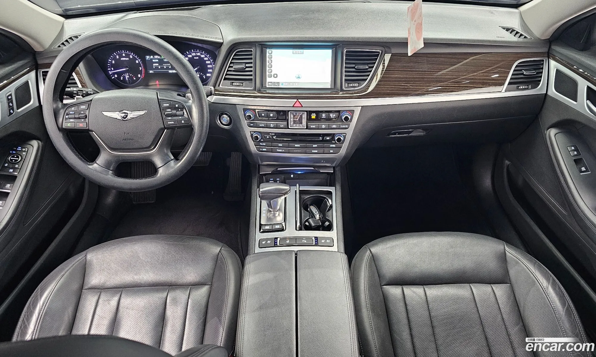 Genesis G80 2017 KMHGL41DBJU248002 — 3
