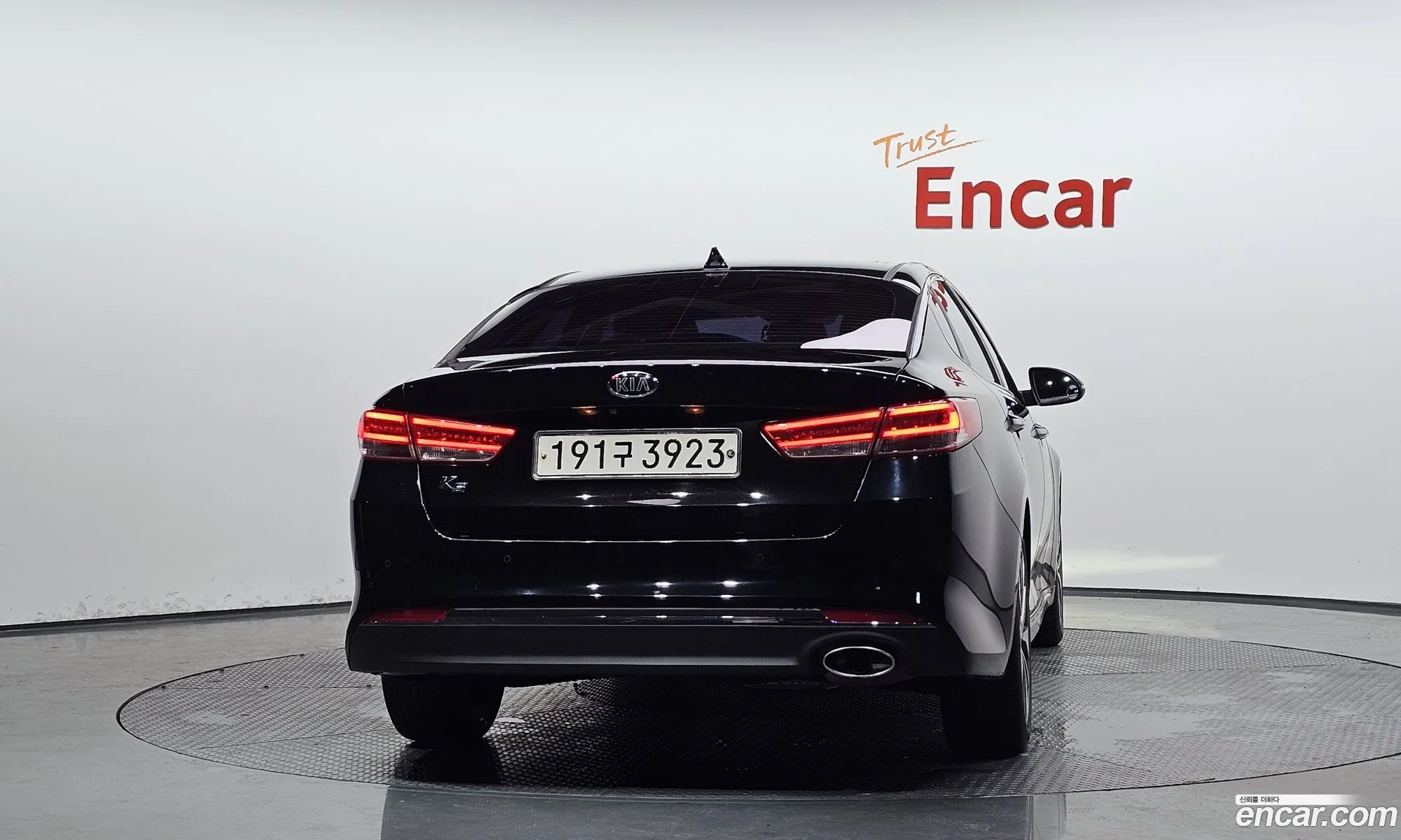 Kia K5 2017 — 2
