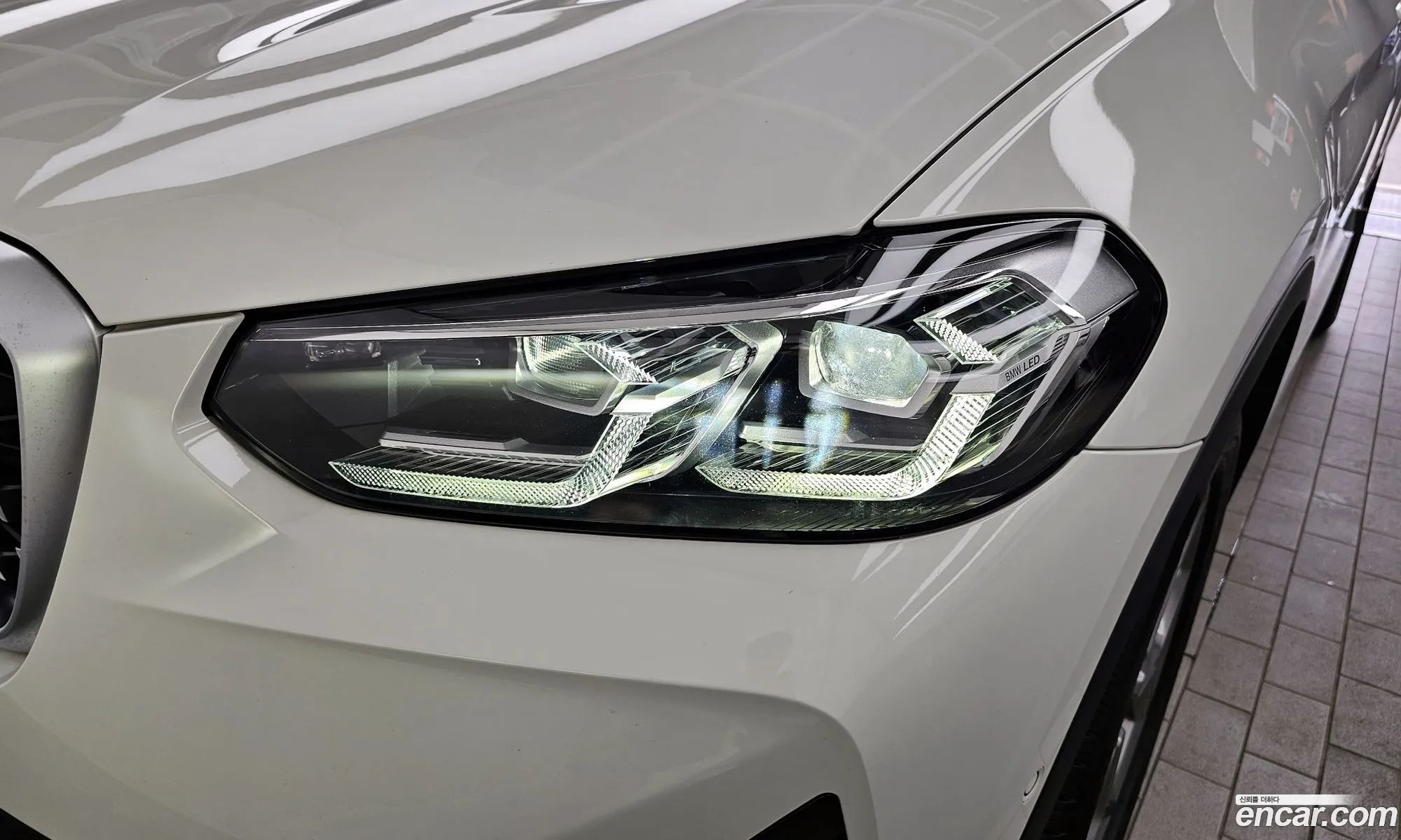 BMW X4 2022 WBA21DT00N9L32237 — 18