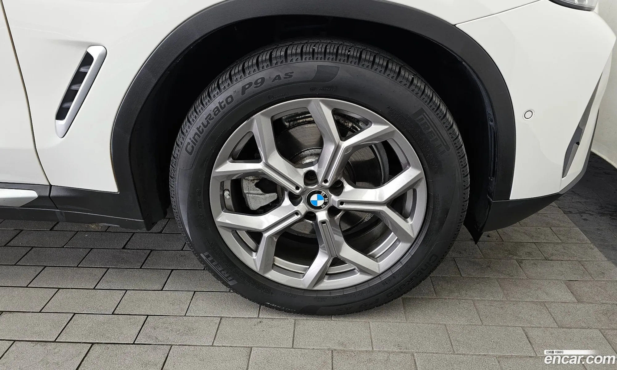 BMW X4 2022 WBA21DT00N9L32237 — 22