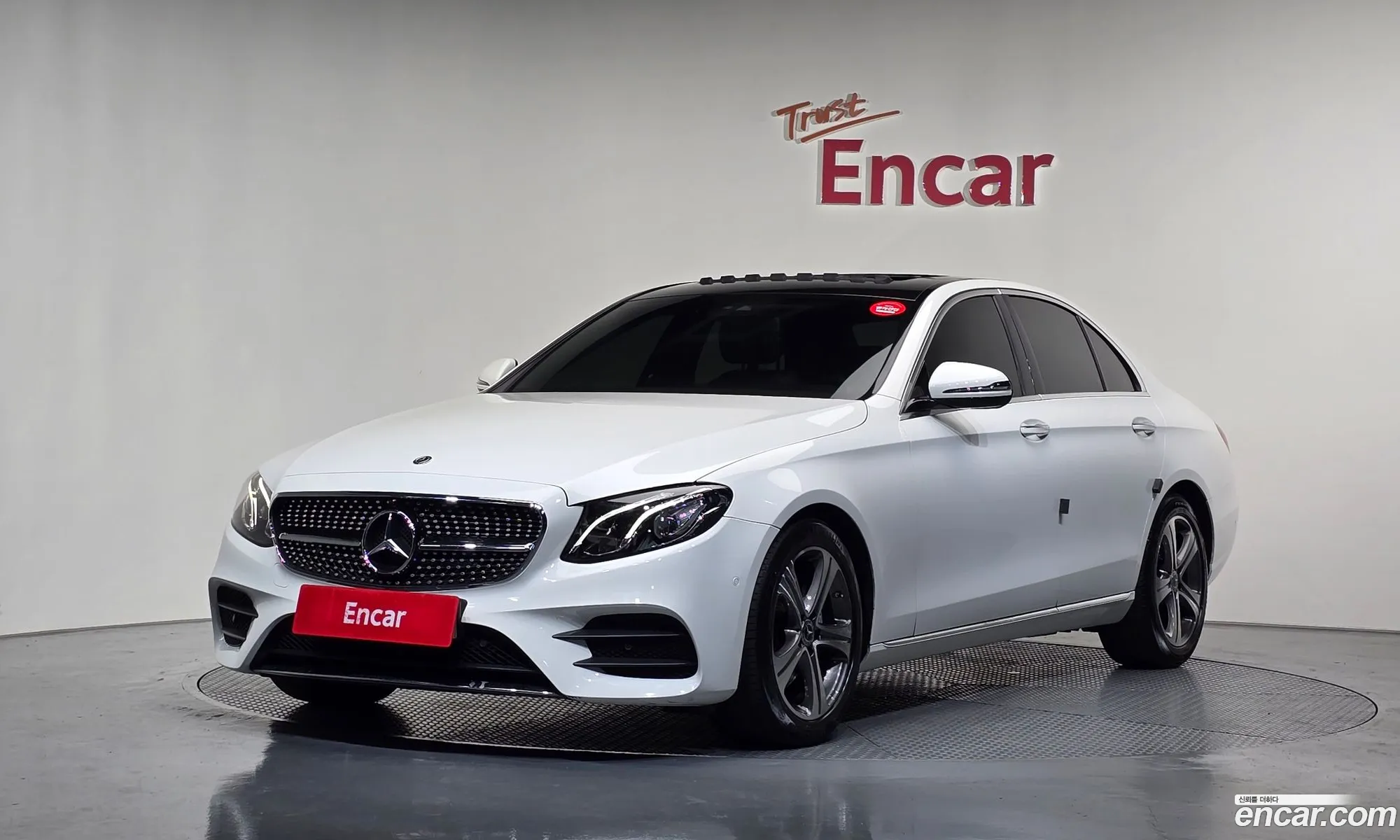 Mercedes-Benz E-Class W213 2018 WDDZF4CB5JA419781 — 9