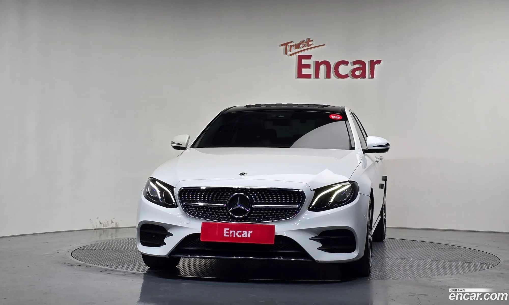 Mercedes-Benz E-Class W213 2018 WDDZF4CB5JA419781 — 29