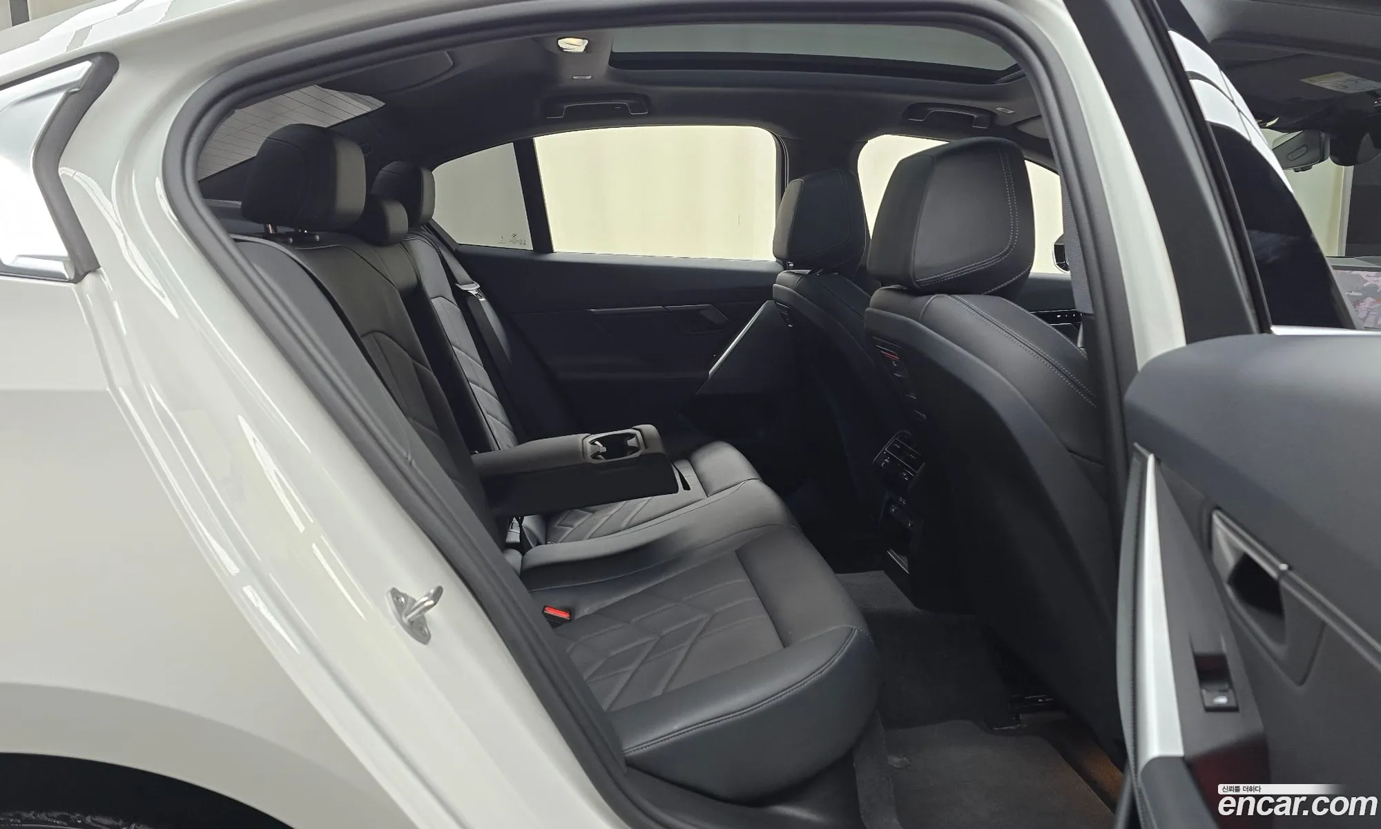 BMW 5 Series 2023 — 19