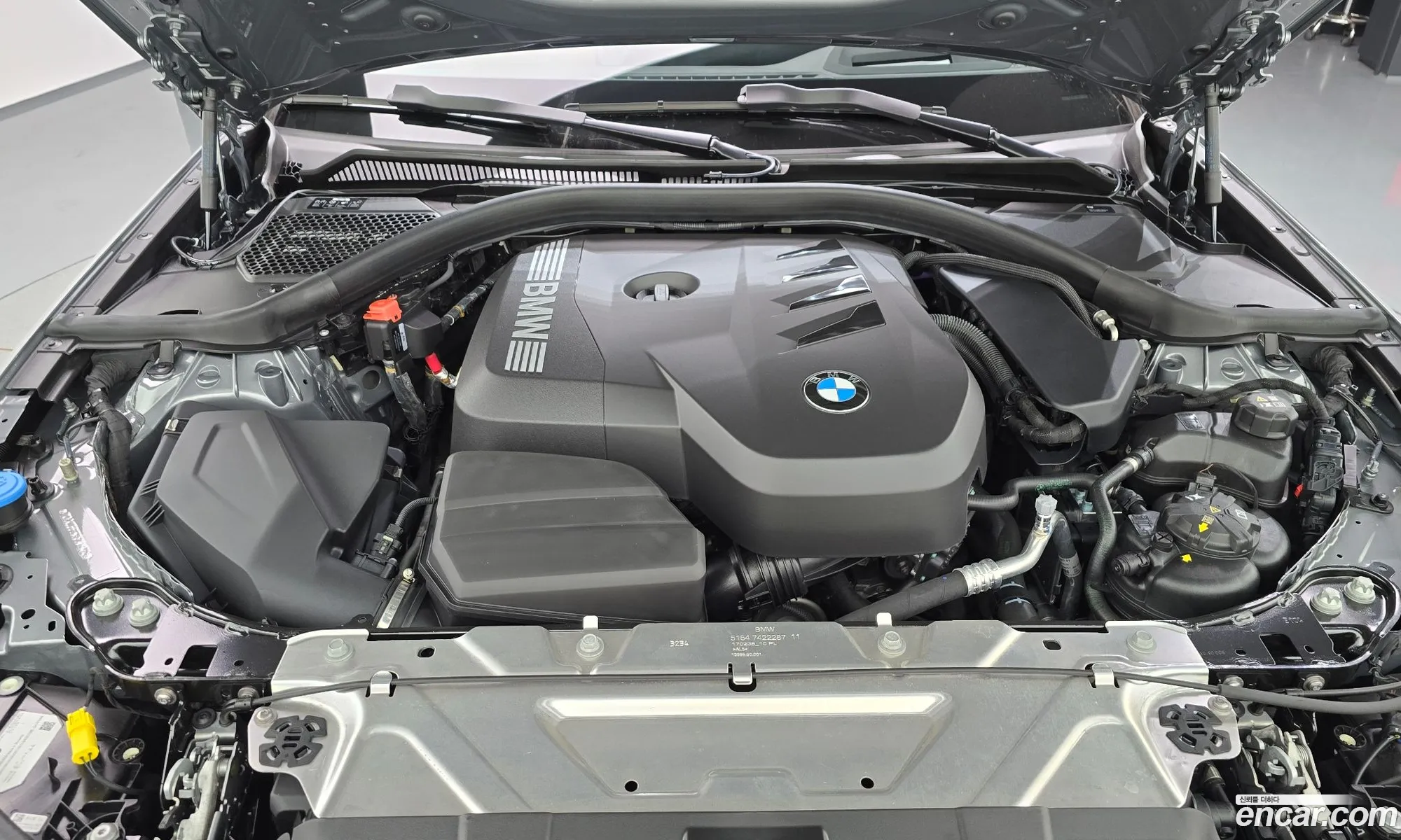 BMW 3 Series 2025 WBA11FF05SFU50672 — 24