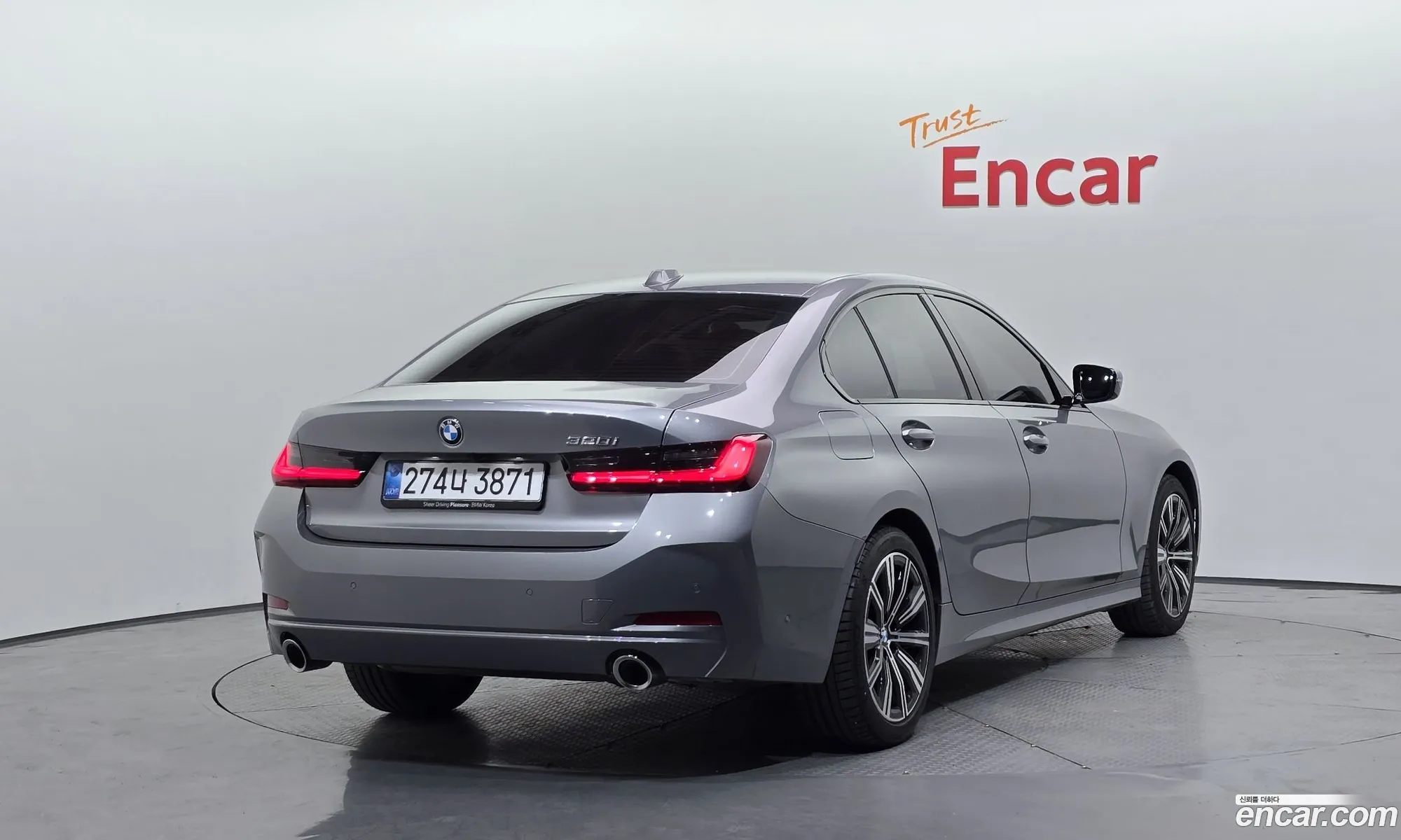 BMW 3 Series 2025 WBA11FF05SFU50672 — 2