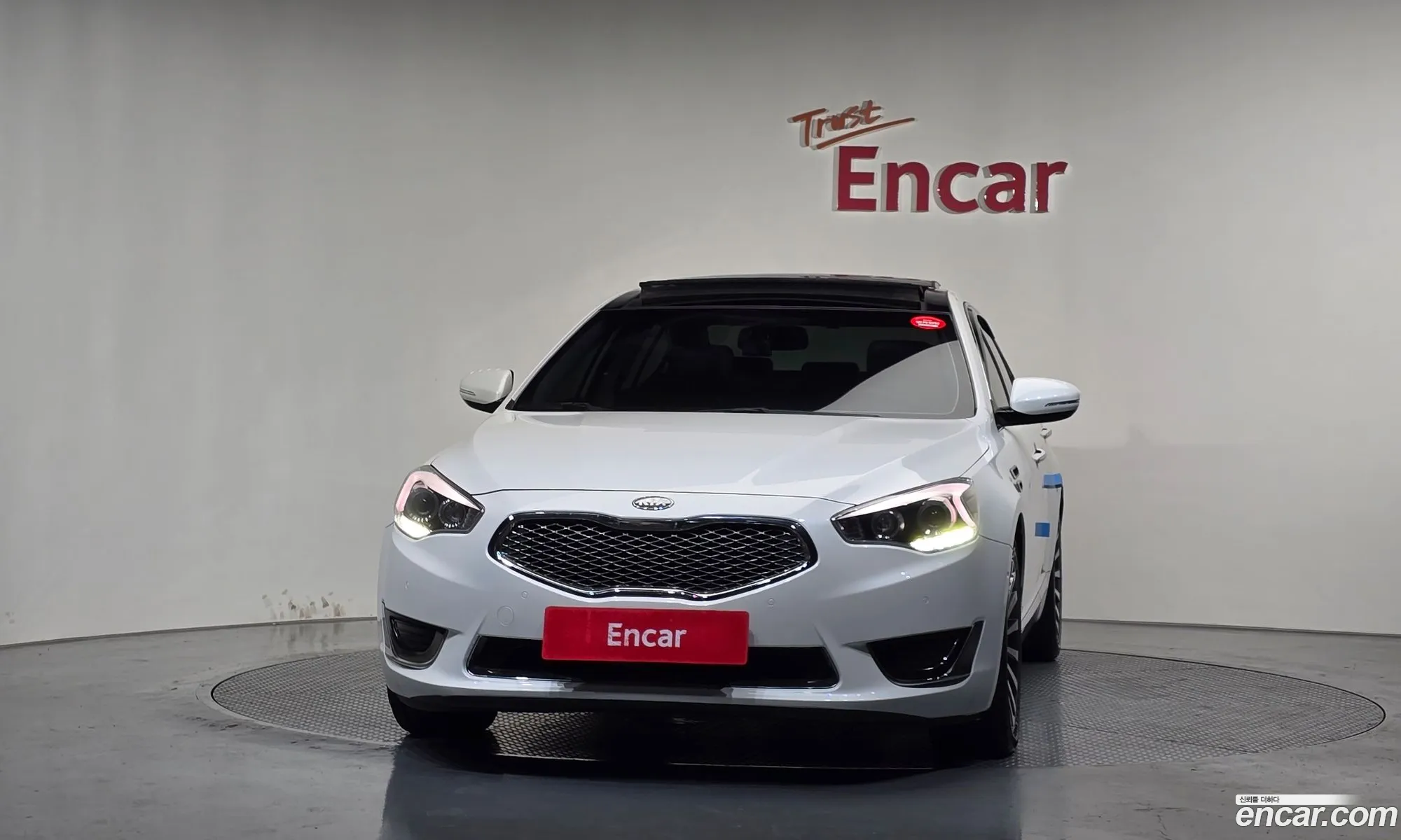 Kia K7 2012 KNALM415BDA108508 — 4
