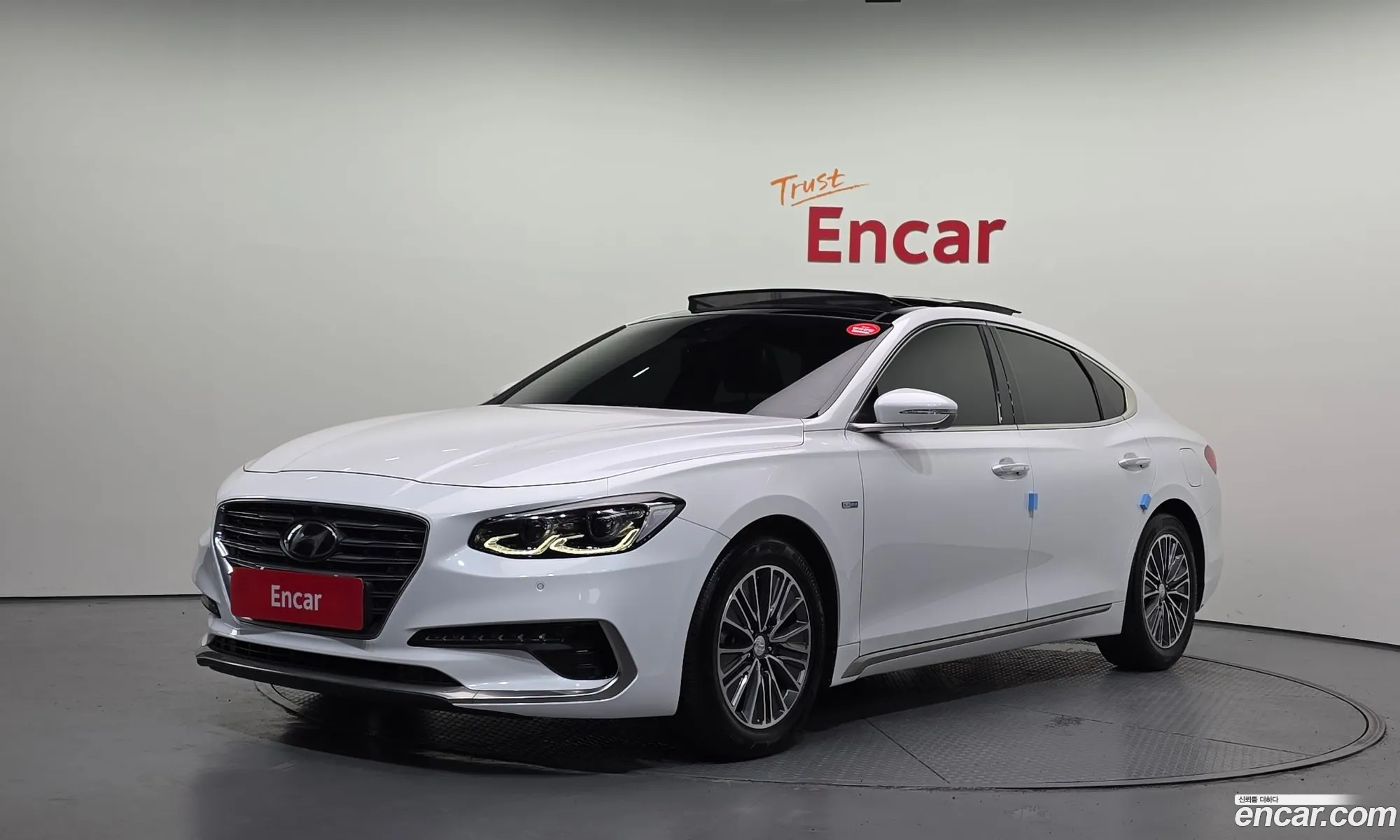 Hyundai Grandeur IG Hybrid 2017 — 2