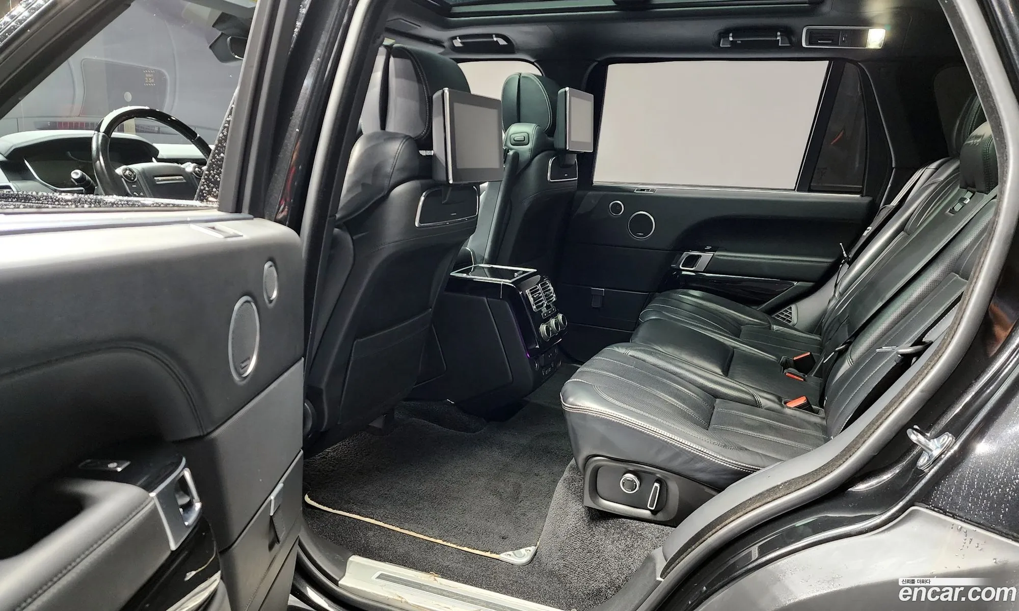 Land Rover Range Rover 2017 SALGA3FJ6HA375130 — 5