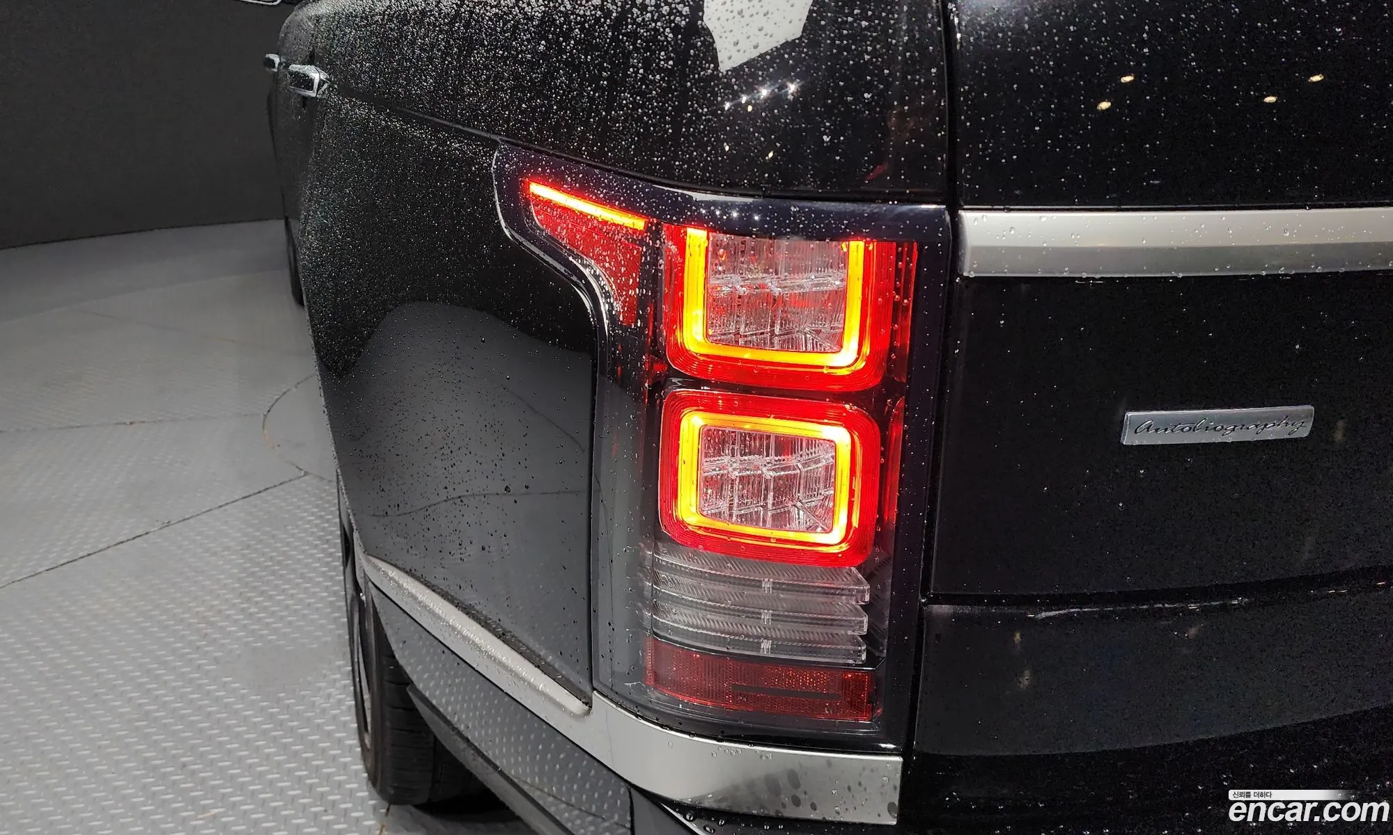 Land Rover Range Rover 2017 SALGA3FJ6HA375130 — 10
