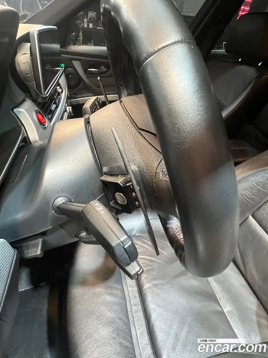 BMW 3 Series 2009 — 16