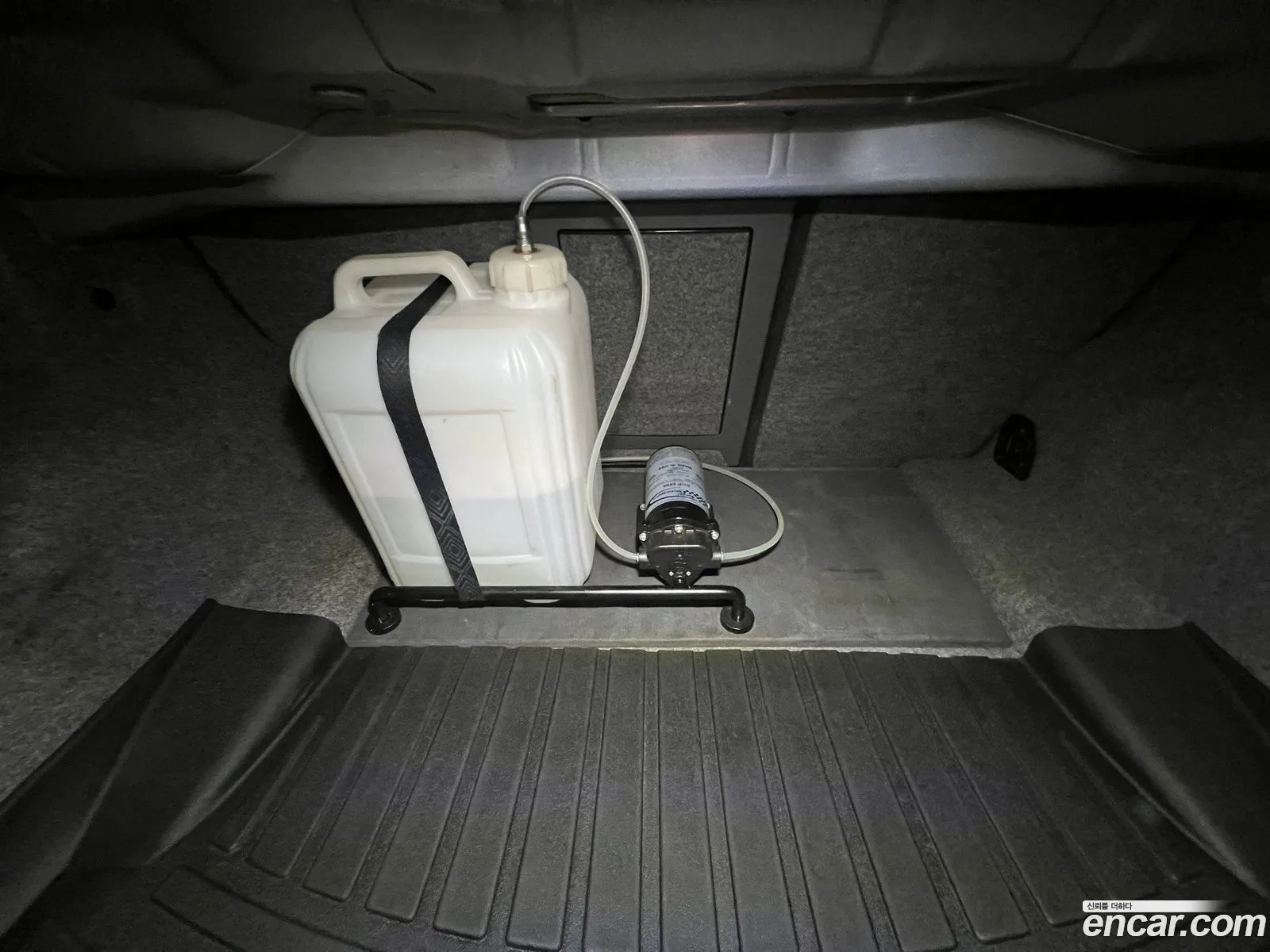 BMW 3 Series 2009 — 11