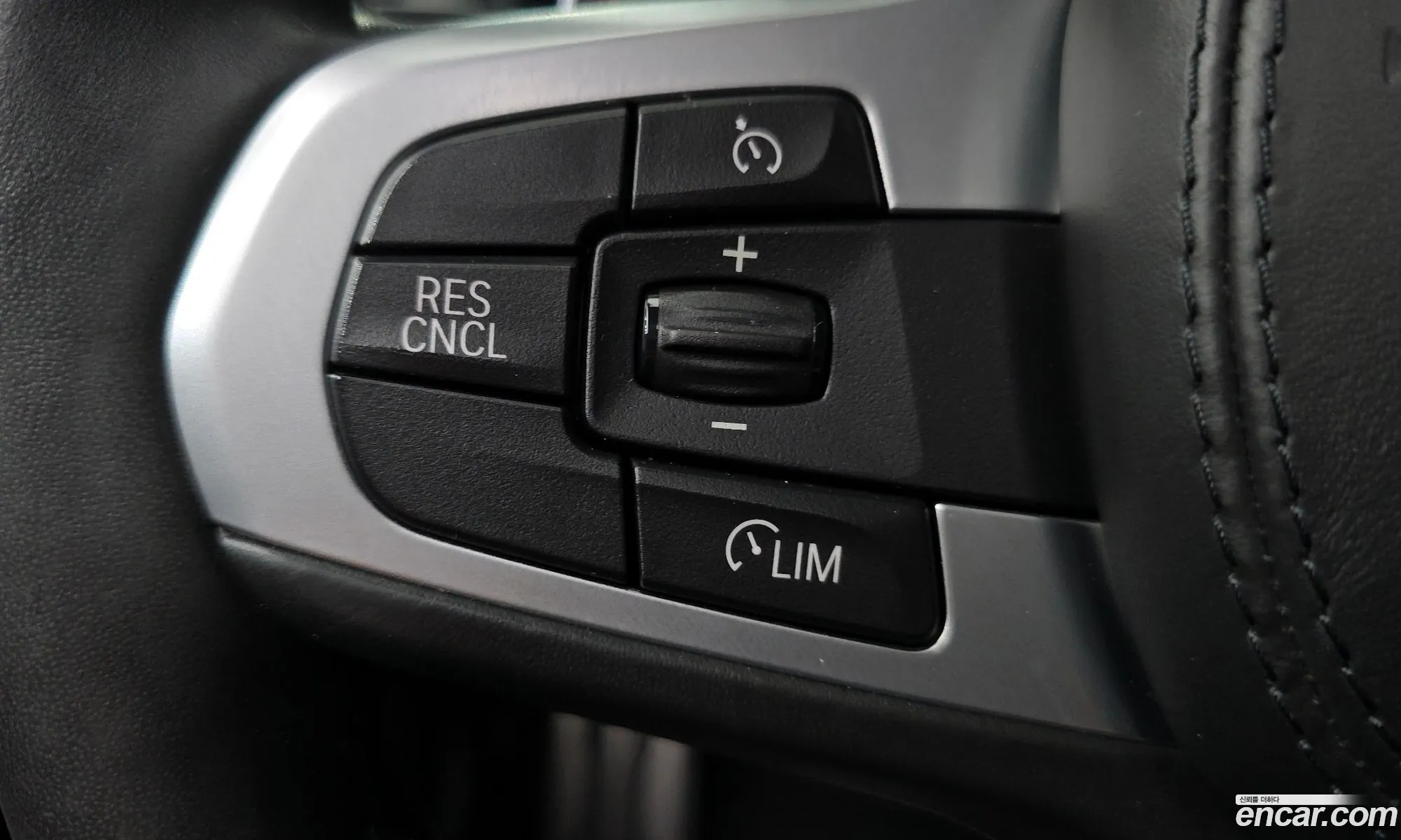 BMW X3 2018 WBATX3101JLB93266 — 33