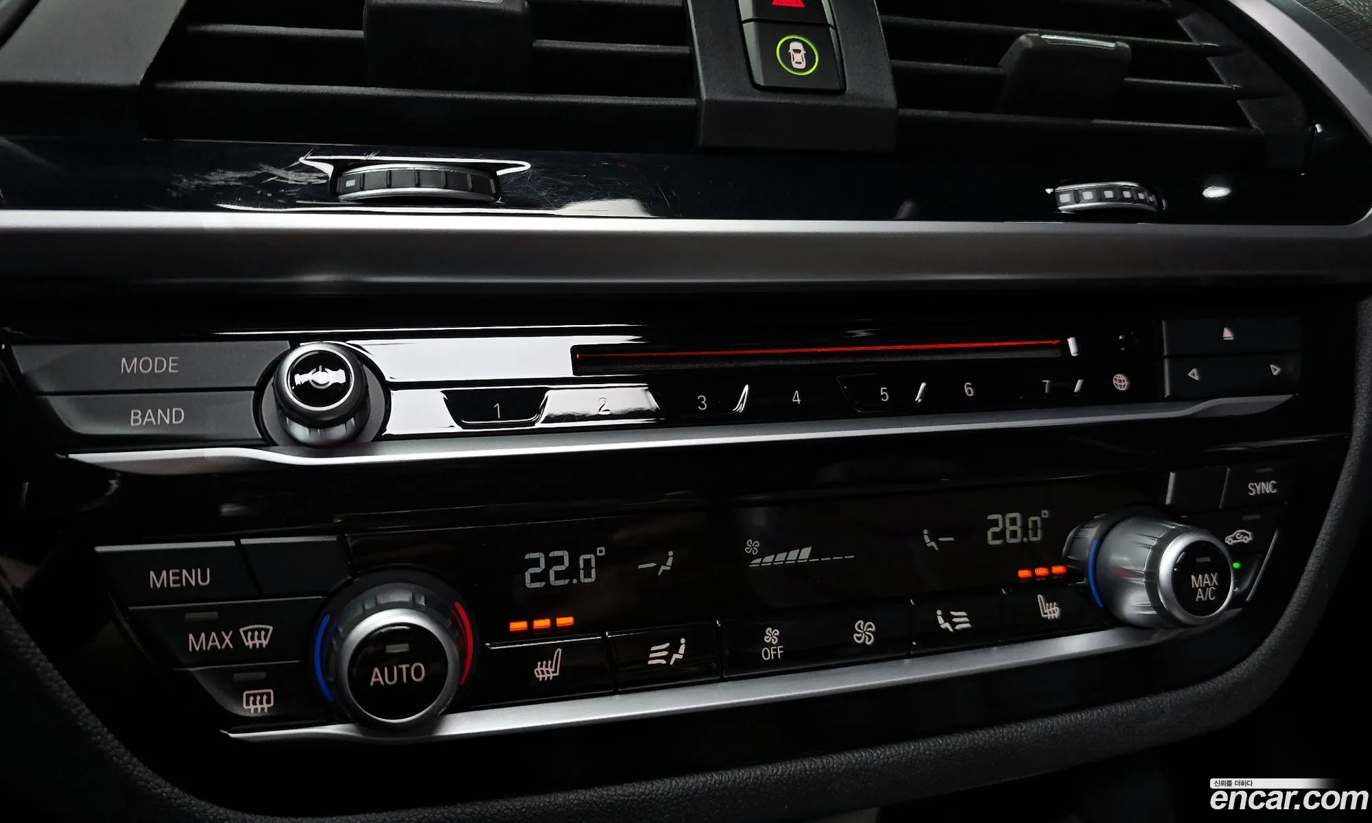 BMW X3 2018 WBATX3101JLB93266 — 34