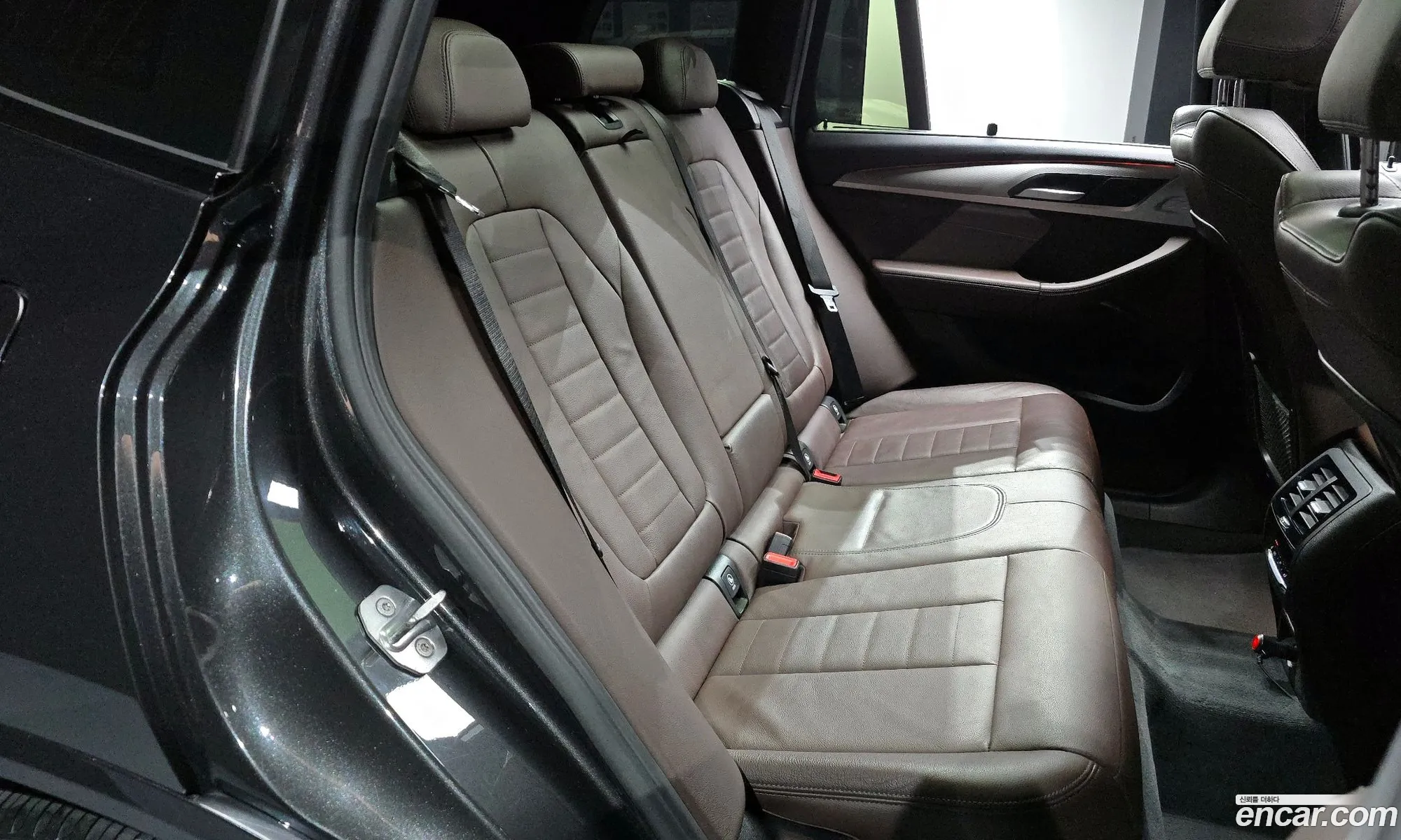 BMW X3 2018 WBATX3101JLB93266 — 32
