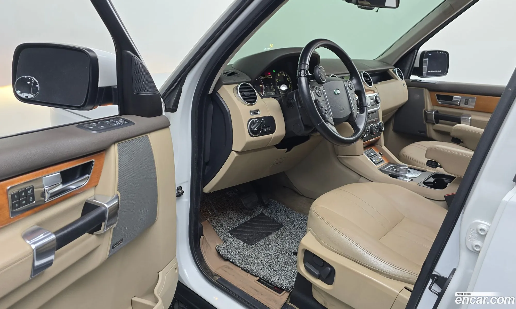 Land Rover Discovery 4 2013 SALLAAAG6DA693364 — 20