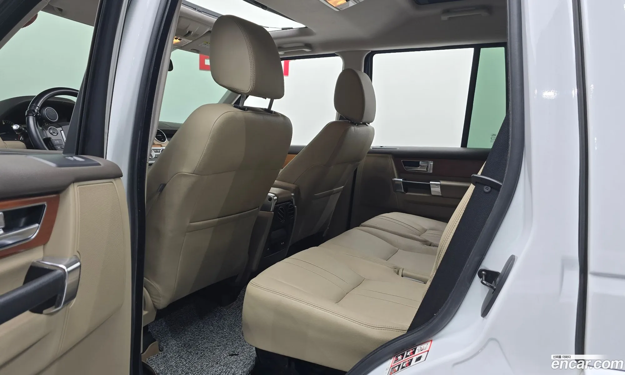 Land Rover Discovery 4 2013 SALLAAAG6DA693364 — 8