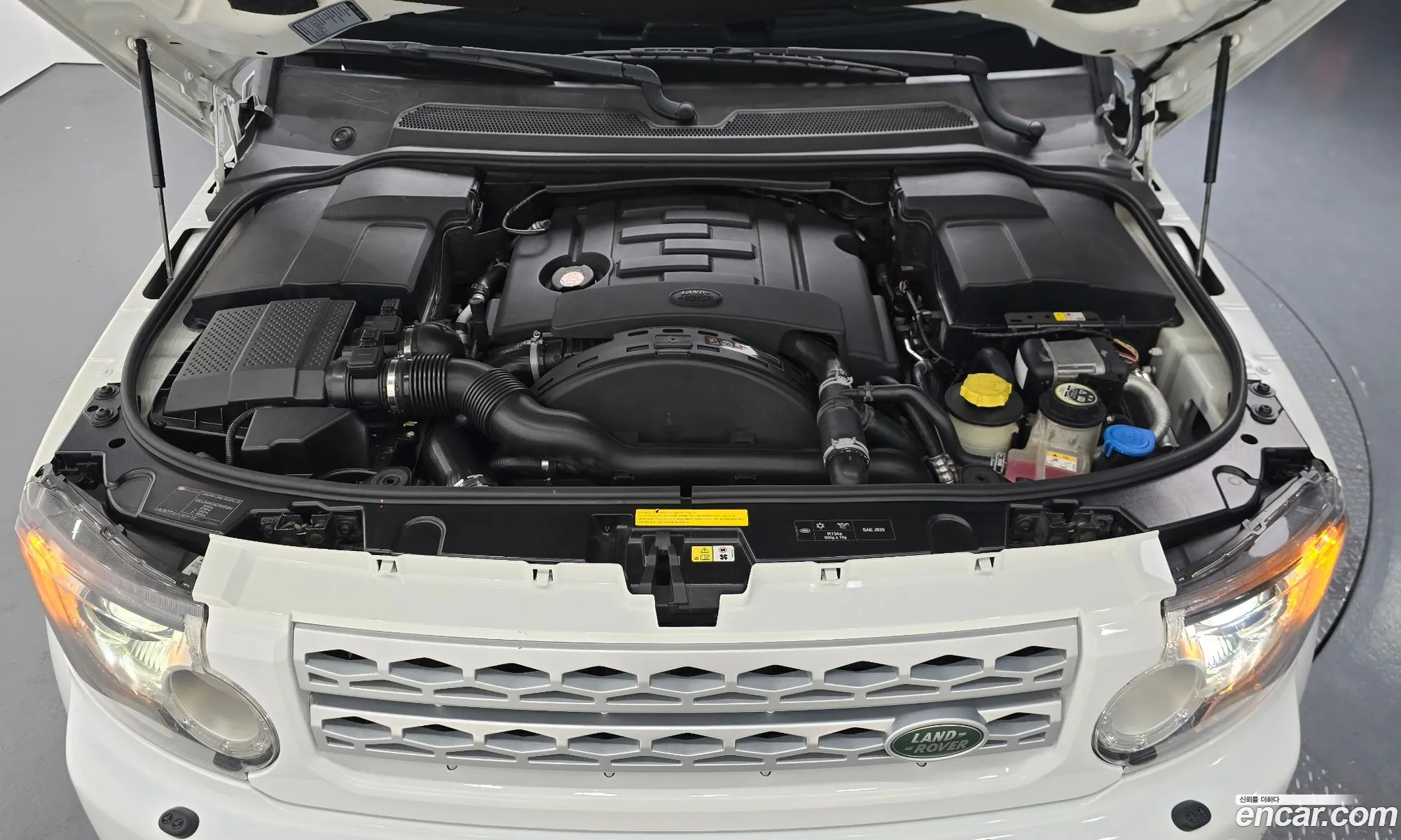 Land Rover Discovery 4 2013 SALLAAAG6DA693364 — 17