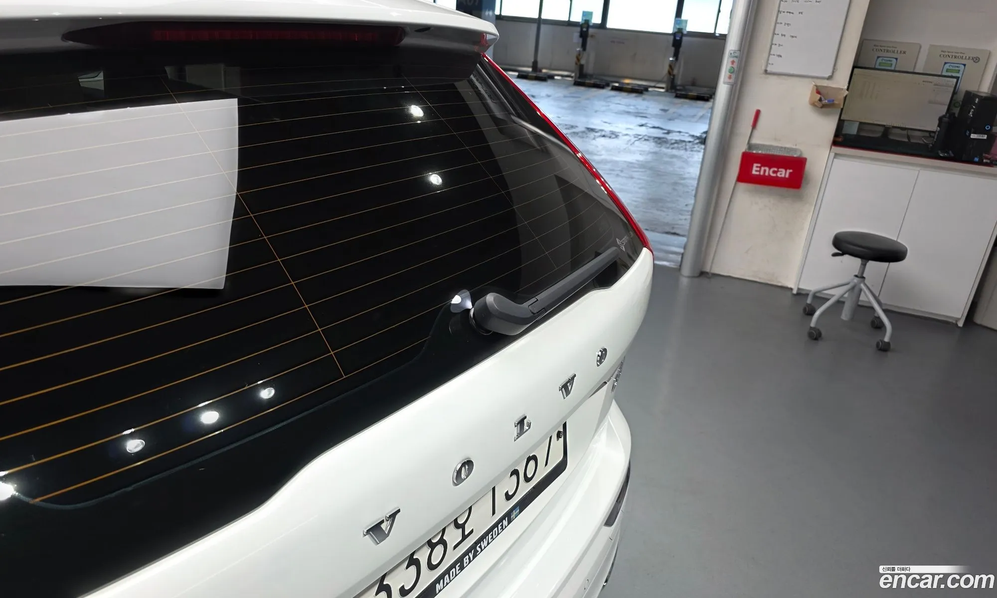 Volvo XC60 2019 YV1UZ68TCL1415936 — 41