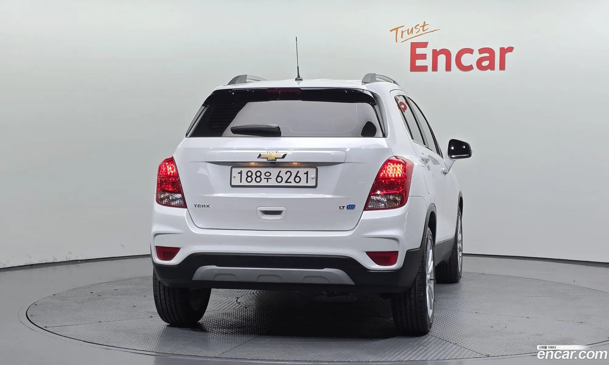 Chevrolet (GM Daewoo) Trax 2019 KLABA76CDKB964181 — 4
