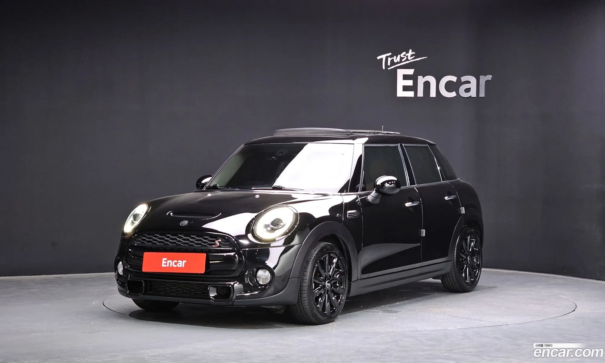 Mini Cooper S 2018 WMWXU3105K2D47110 — 24