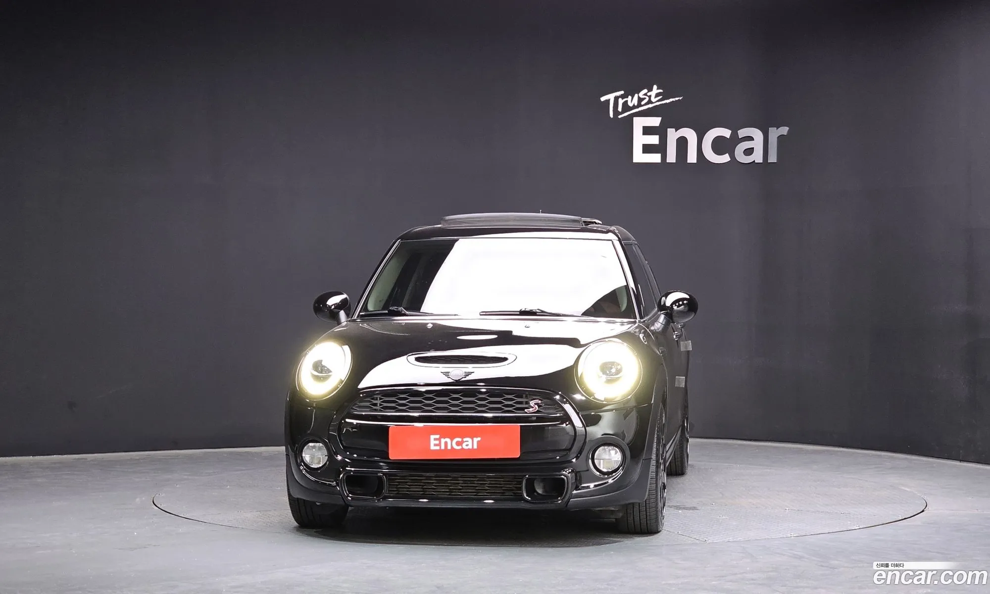 Mini Cooper S 2018 WMWXU3105K2D47110 — 19