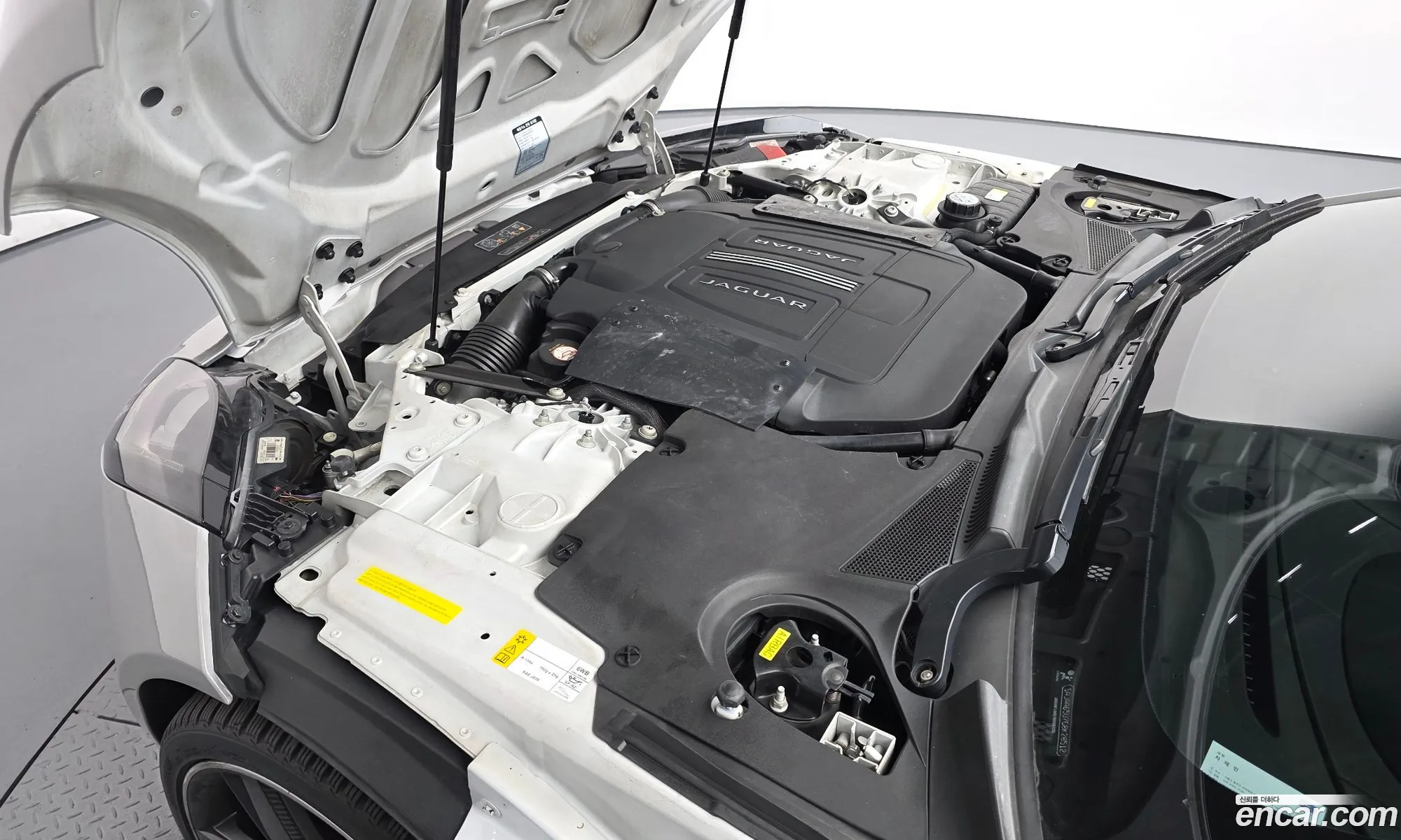 Jaguar F-Type 2015 SAJAA65U7G8K28512 — 10