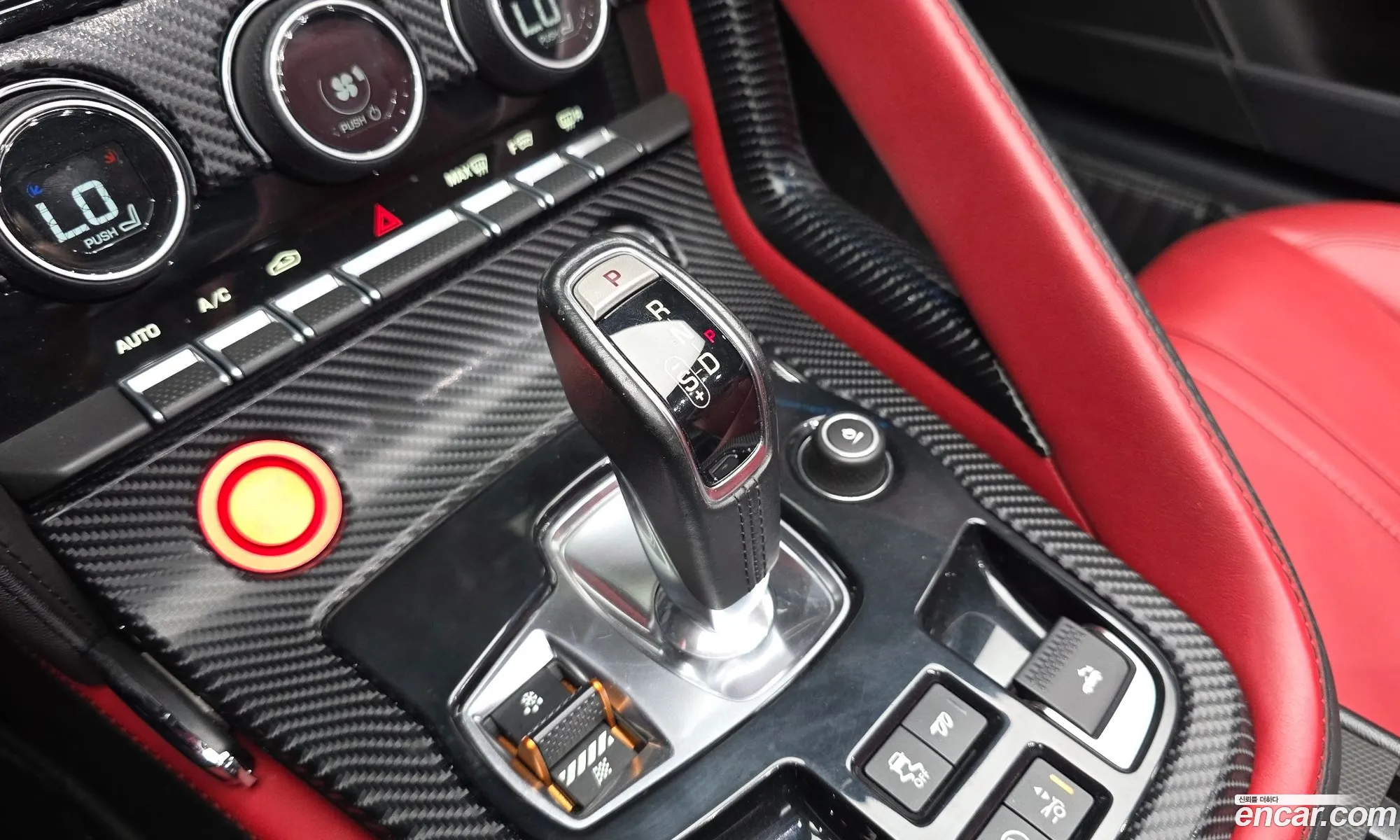 Jaguar F-Type 2015 SAJAA65U7G8K28512 — 5