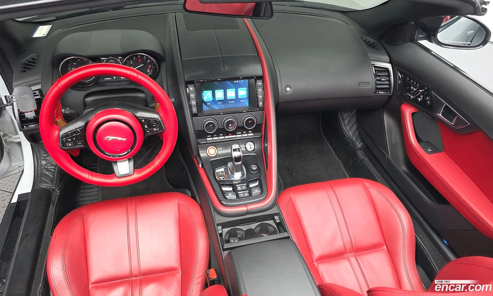 Jaguar F-Type 2015 SAJAA65U7G8K28512 — 2