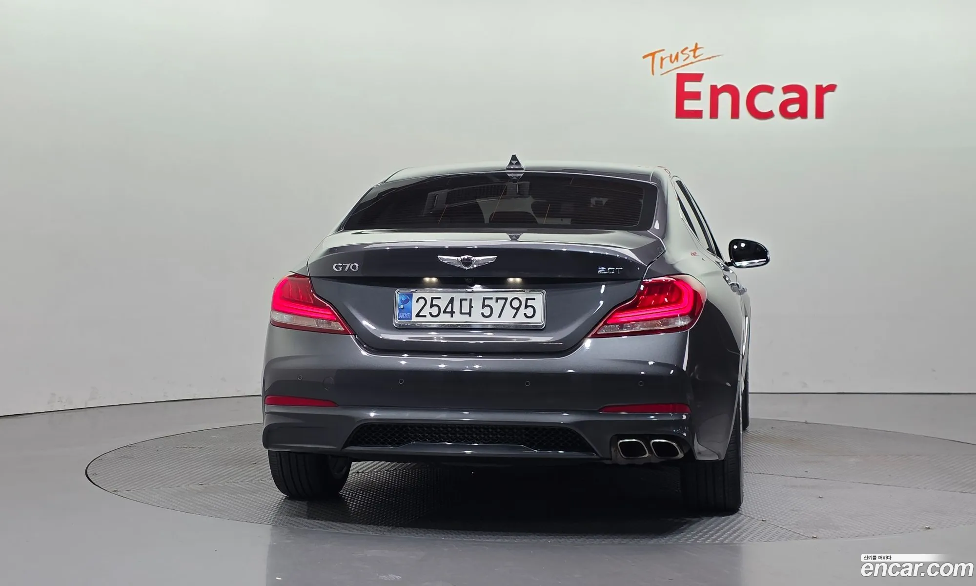 Genesis G70 2018 KMTG341ABJU024296 — 4